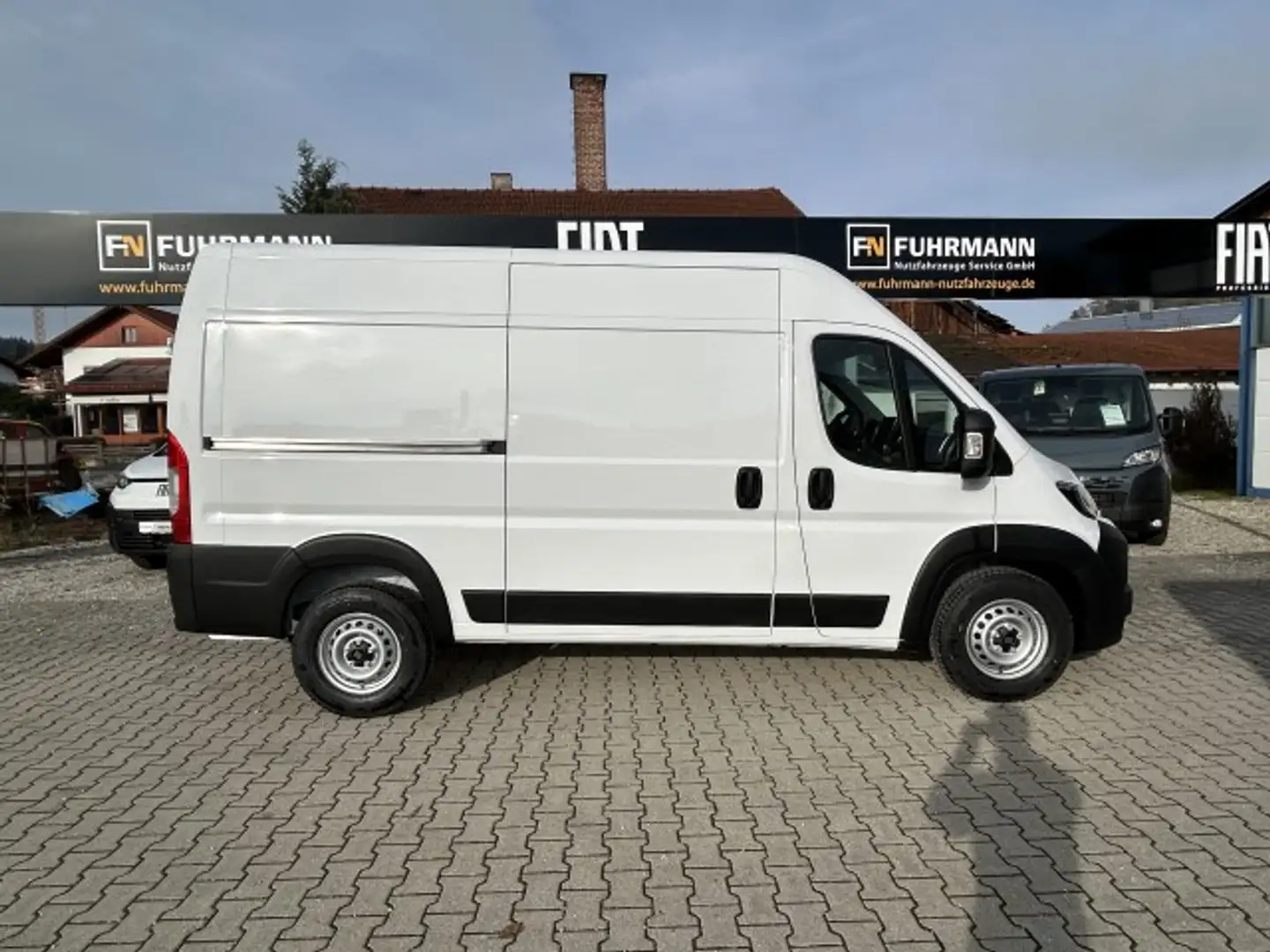 Fiat Ducato KASTENWAGEN MAXI 35 L2H2 180 AT Weiß - 2