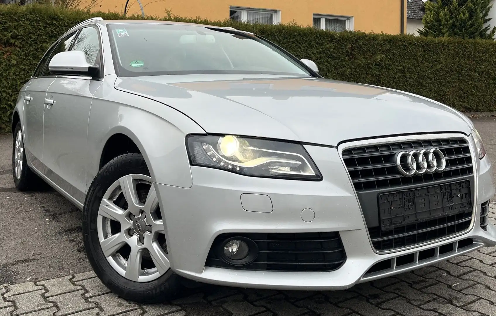 Audi A4 1.8 TFSI Ambiente Avant XENON PDC NAVI 2.HD Argent - 2