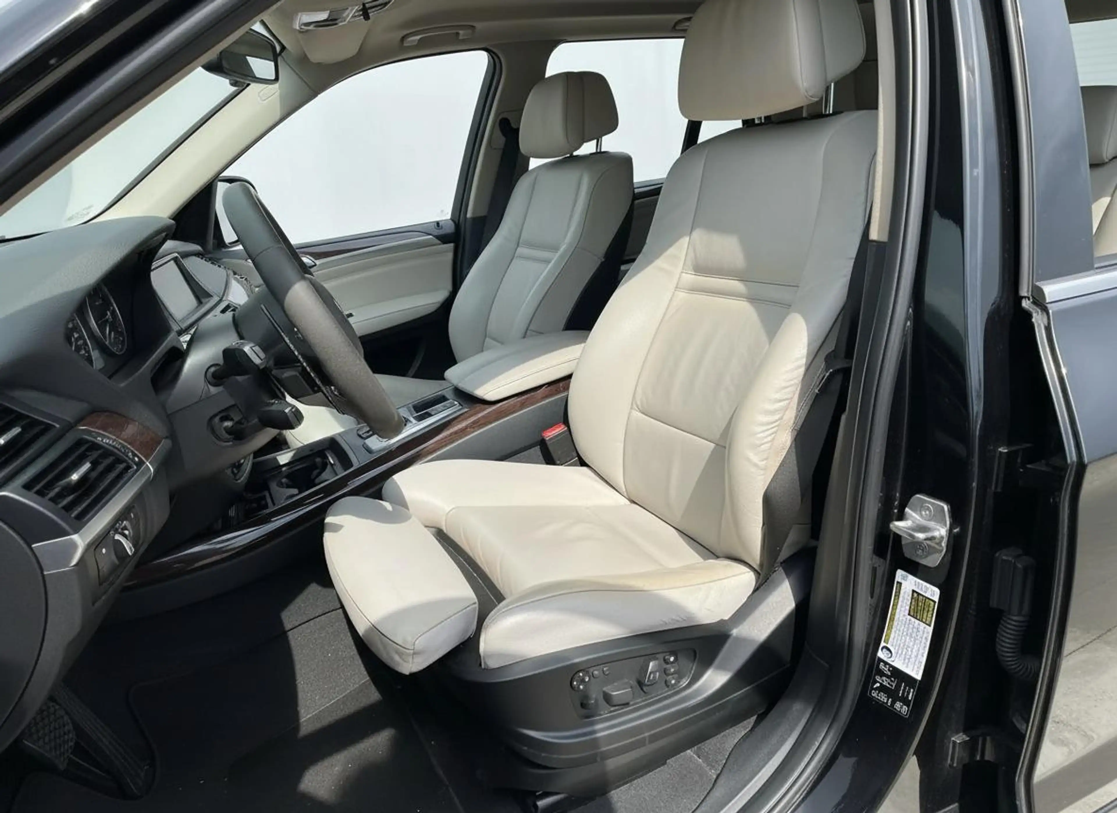 BMW X5 xDrive40d High Executive M Sport — photo 11