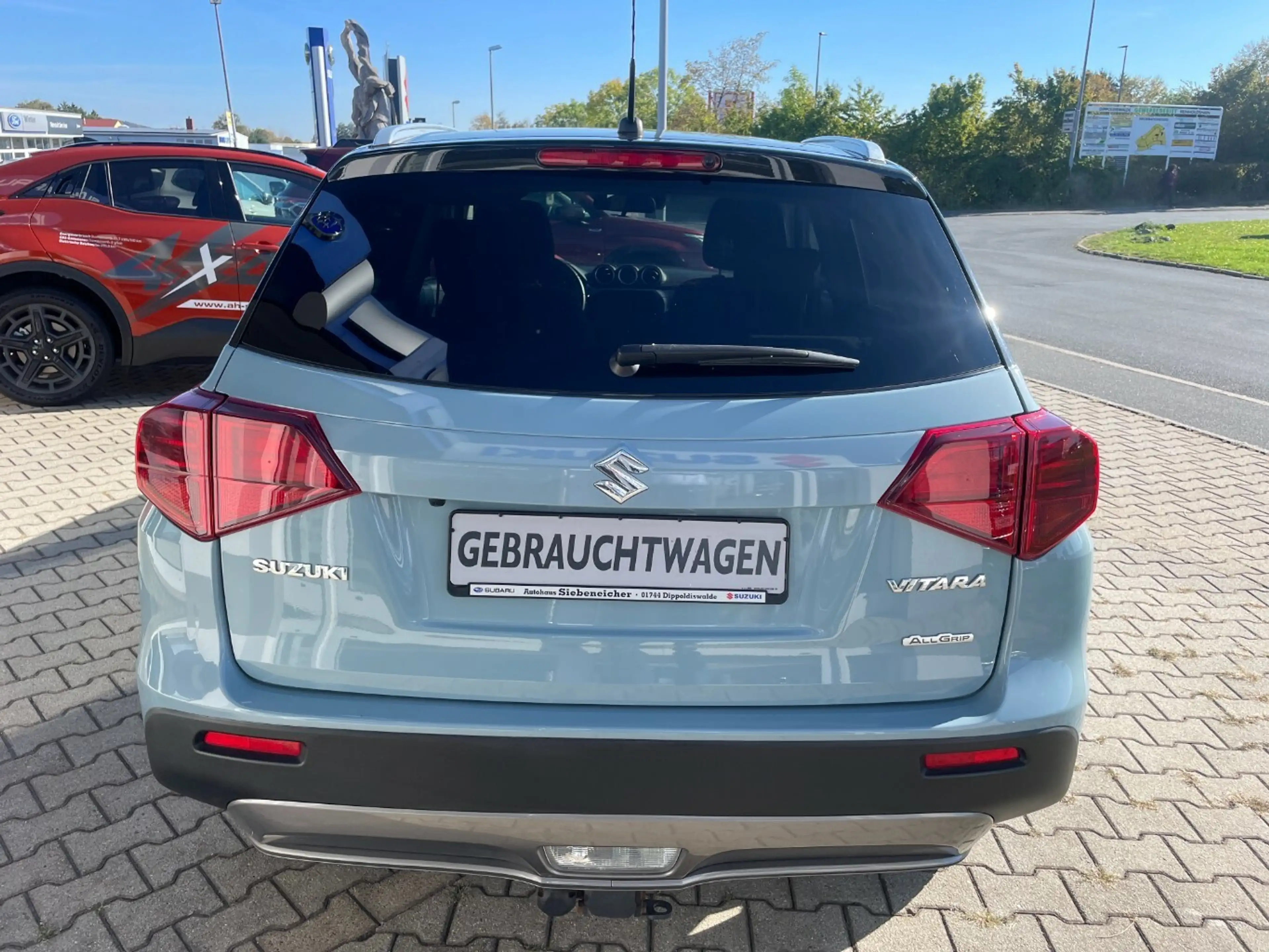 Suzuki Vitara 1.0 AWD*Comf.NAVI*AHZV*Standheizung — photo 5