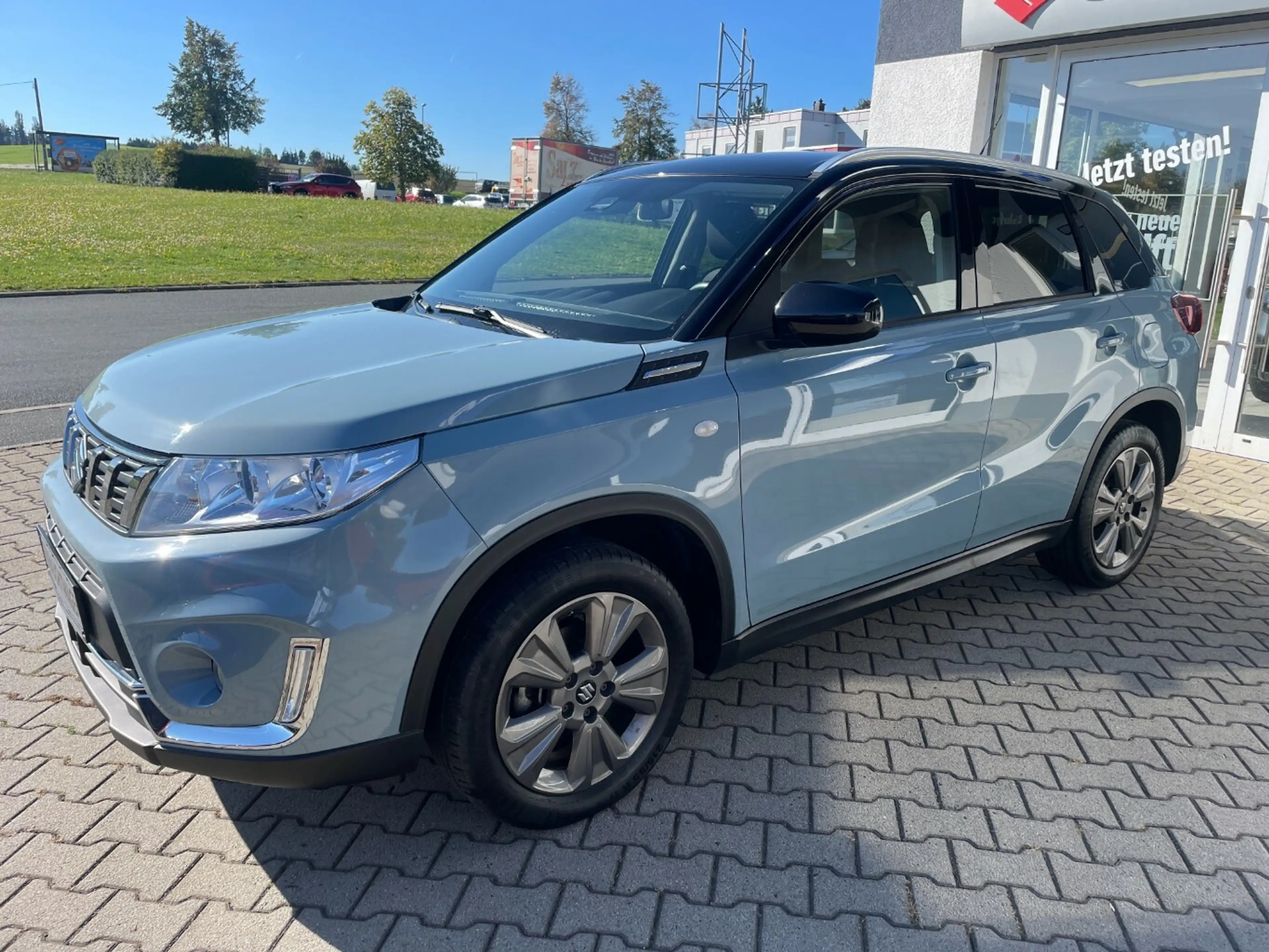 Suzuki Vitara 1.0 AWD*Comf.NAVI*AHZV*Standheizung — photo 8