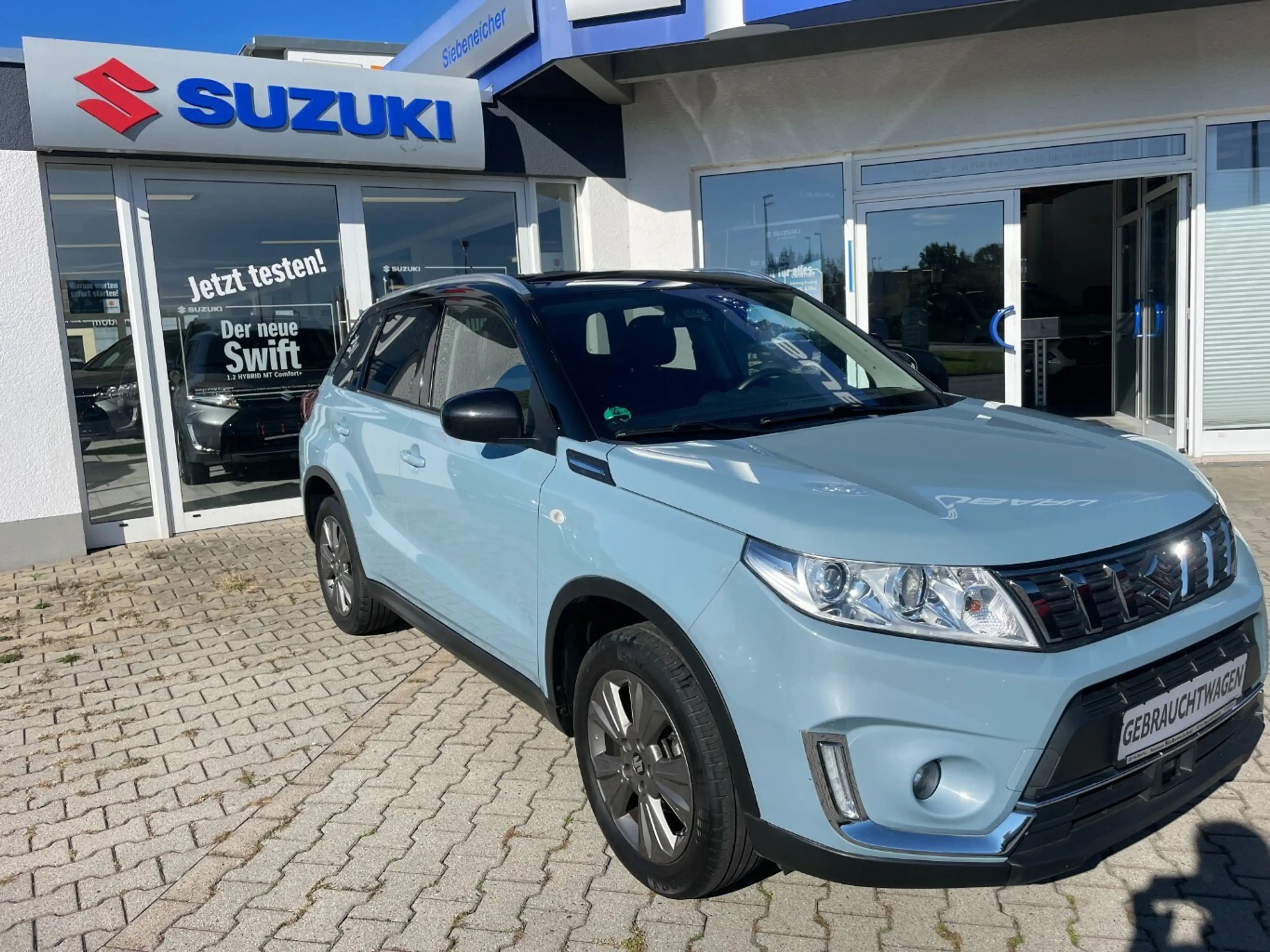 Suzuki Vitara 1.0 AWD*Comf.NAVI*AHZV*Standheizung — photo 2