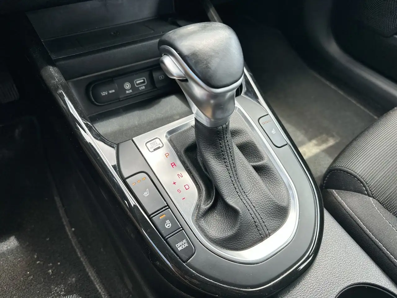 Kia Forte снимка Kia Forte