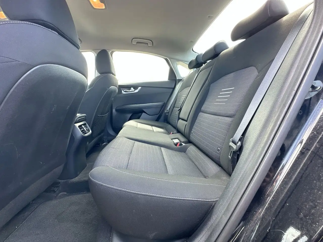 Kia Forte снимка Kia Forte