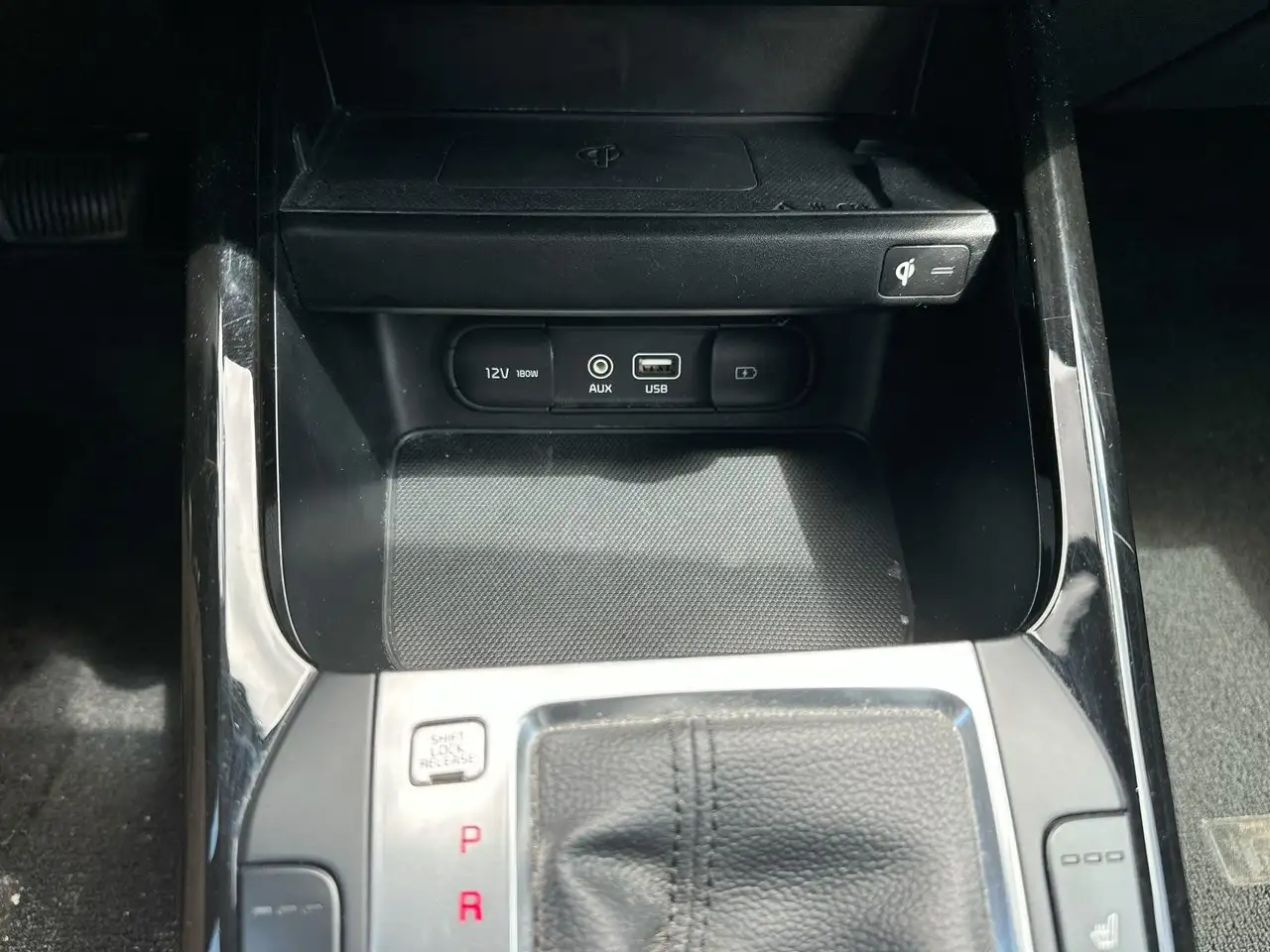 Kia Forte снимка Kia Forte