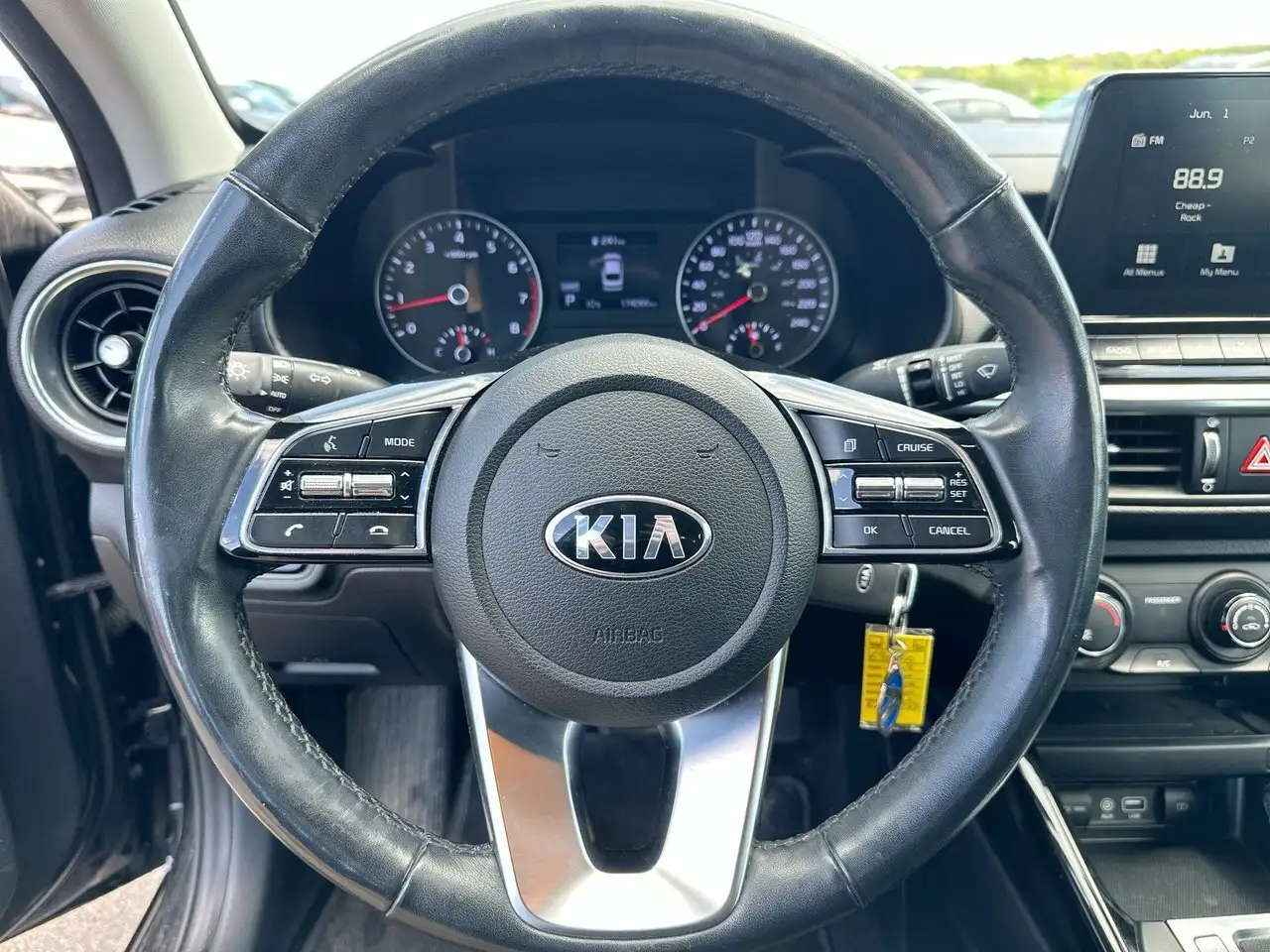 Kia Forte снимка Kia Forte
