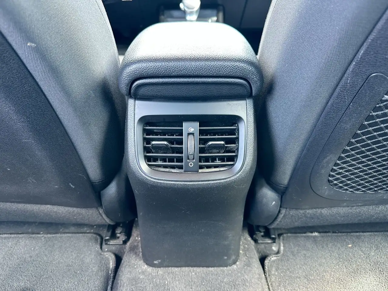 Kia Forte снимка Kia Forte