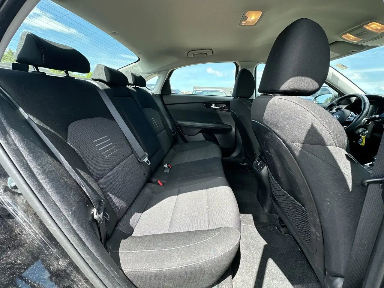 Kia Forte снимка Kia Forte