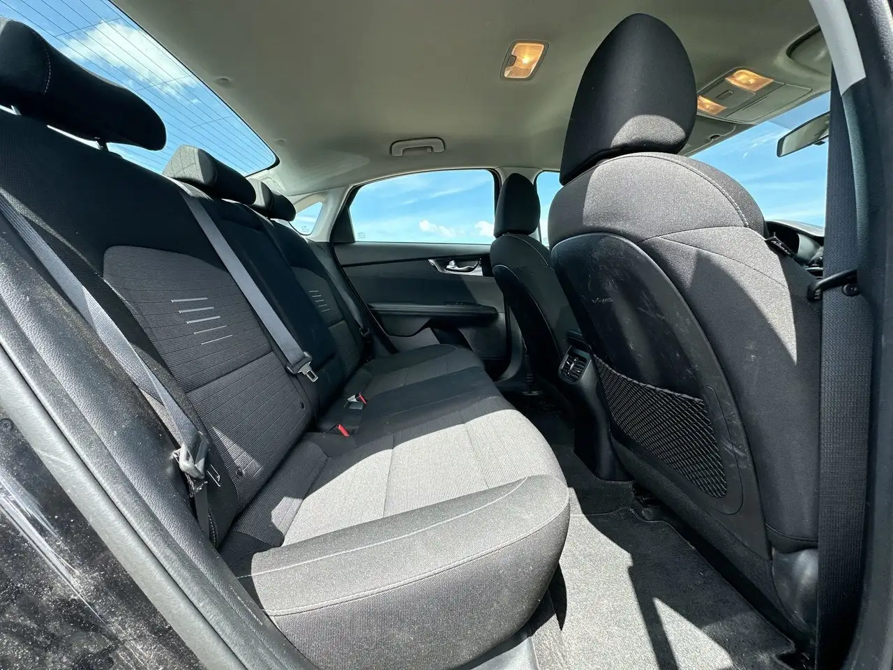 Kia Forte снимка Kia Forte