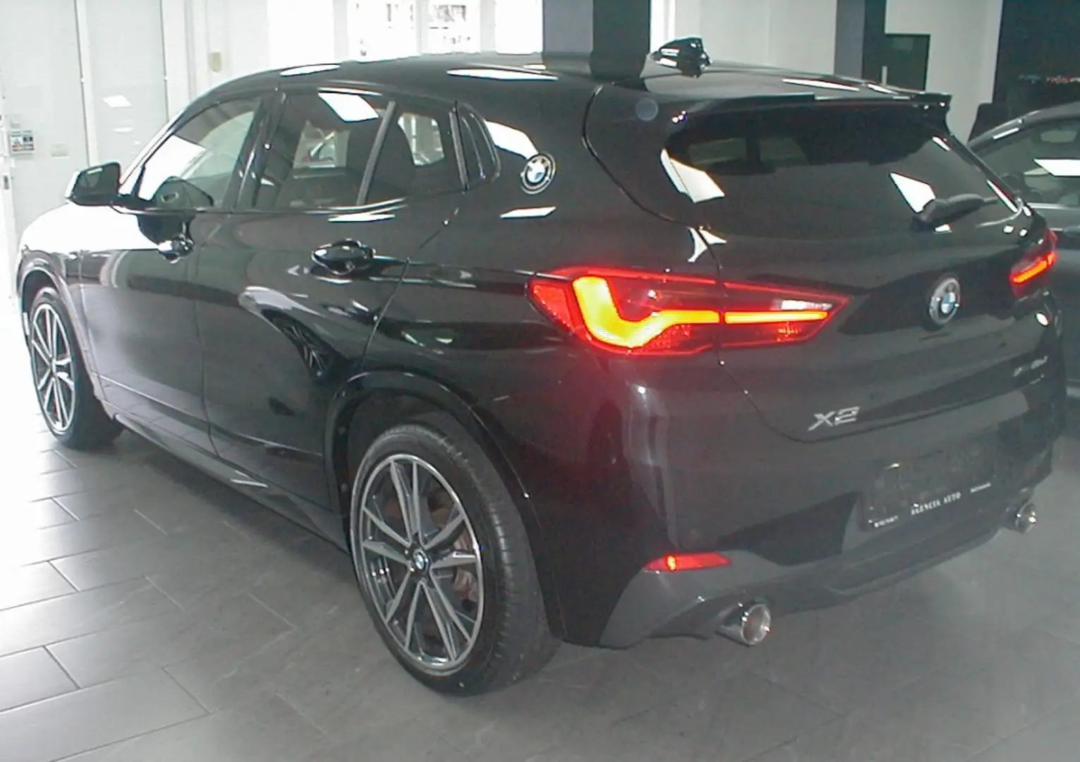 BMW X2 xDrive 20dA M Sport Negro - 2