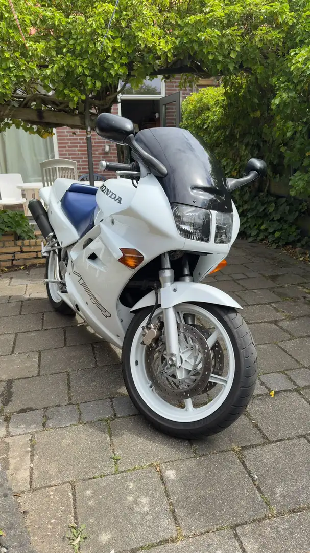 Honda VFR 750 Wit - 2