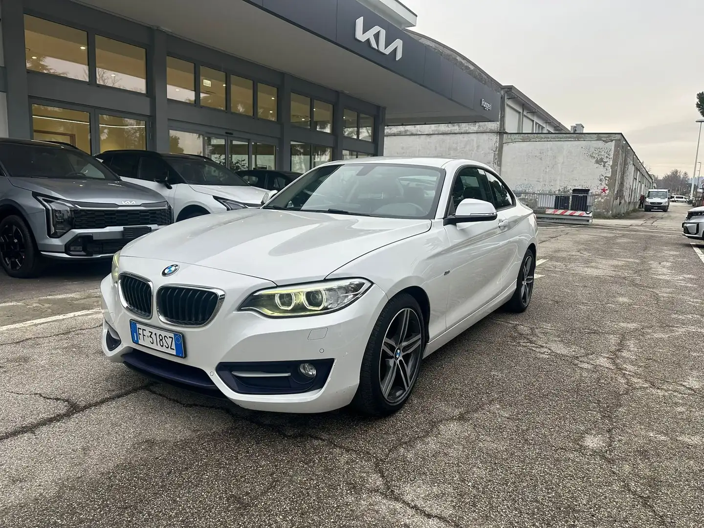 BMW 218 218d Coupé Sport Bianco - 1