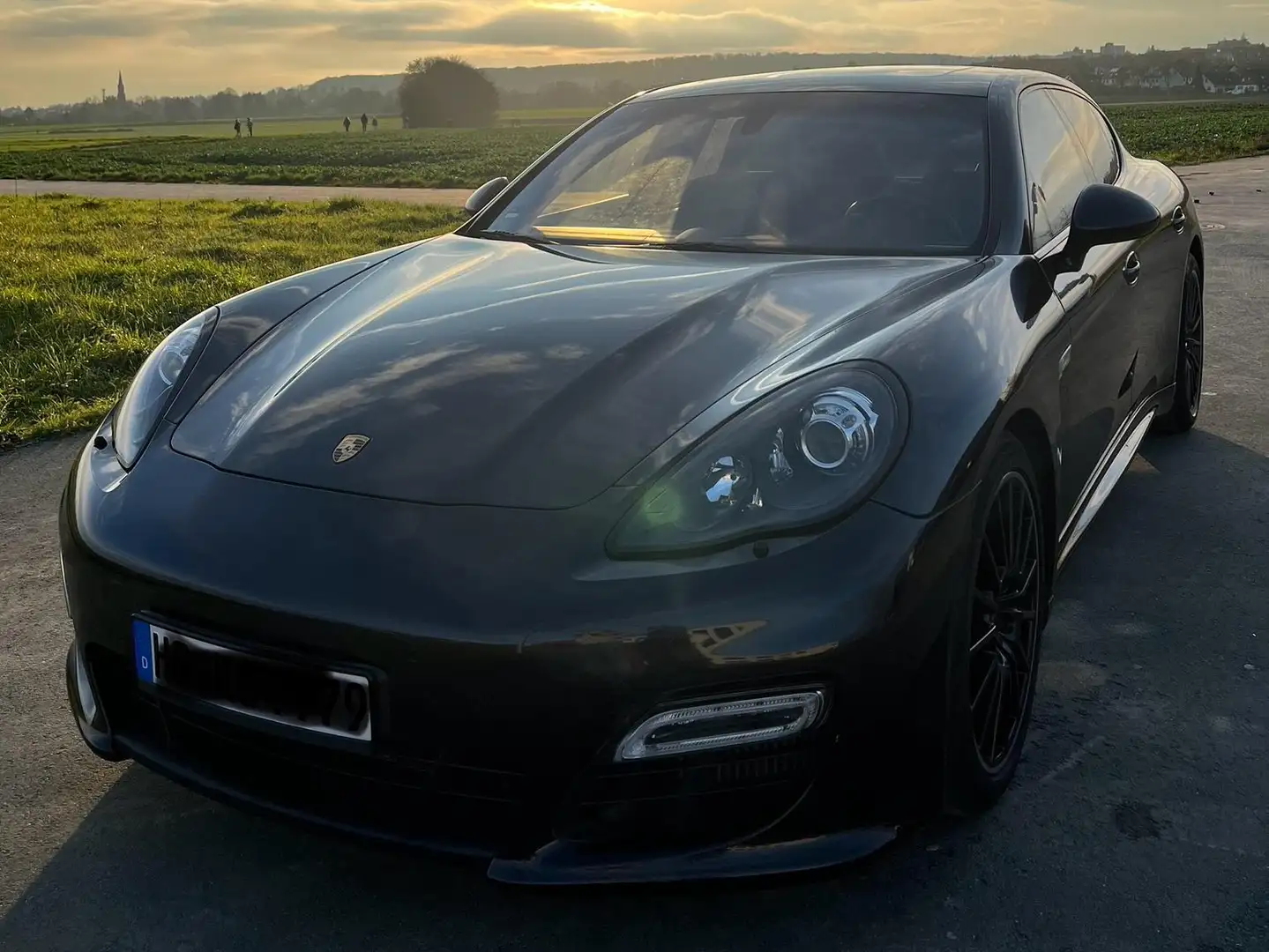 Porsche Panamera Panamera Turbo S PDK Schwarz - 2