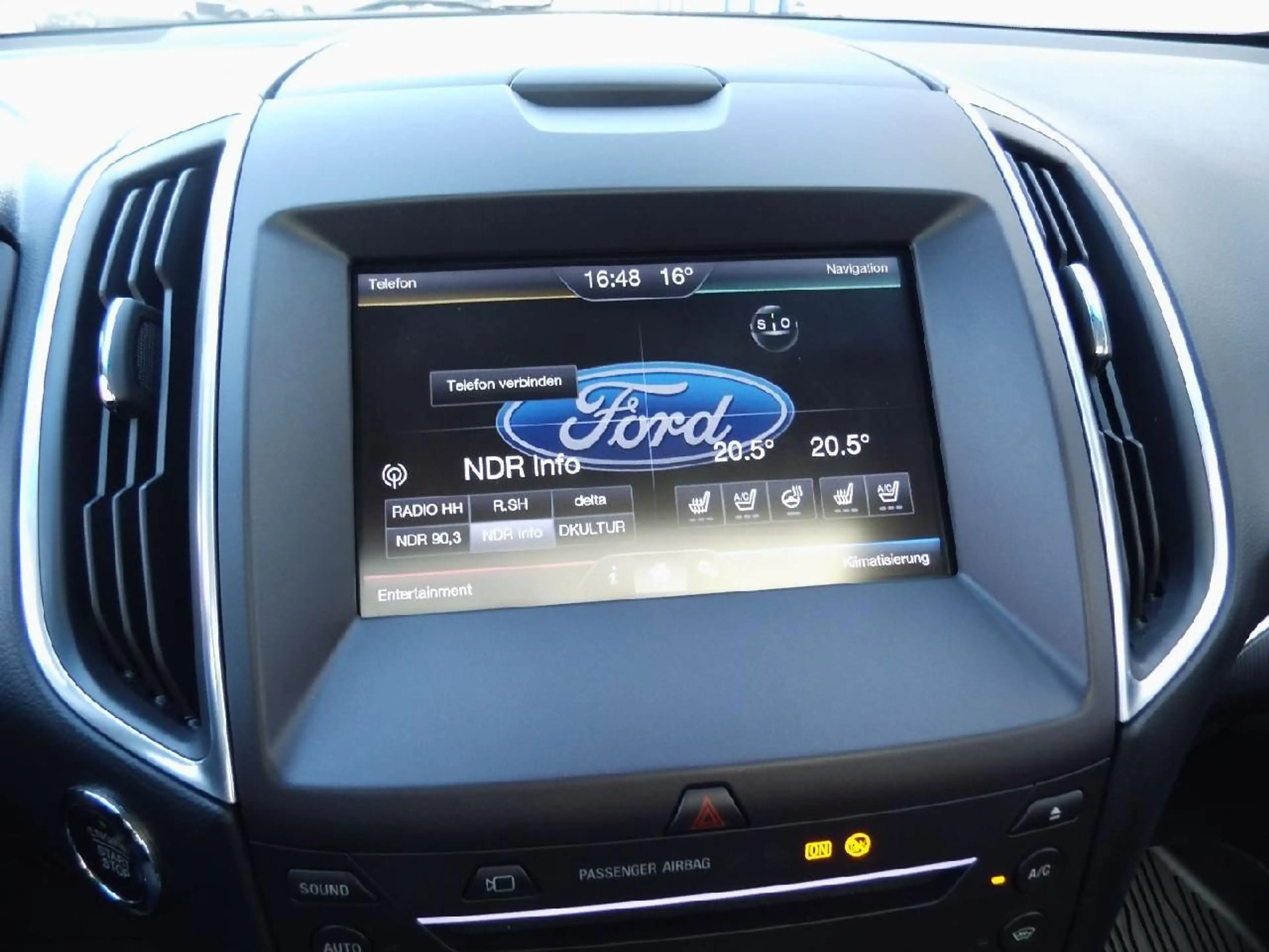 Ford Edge Titanium 4x4 — photo 10