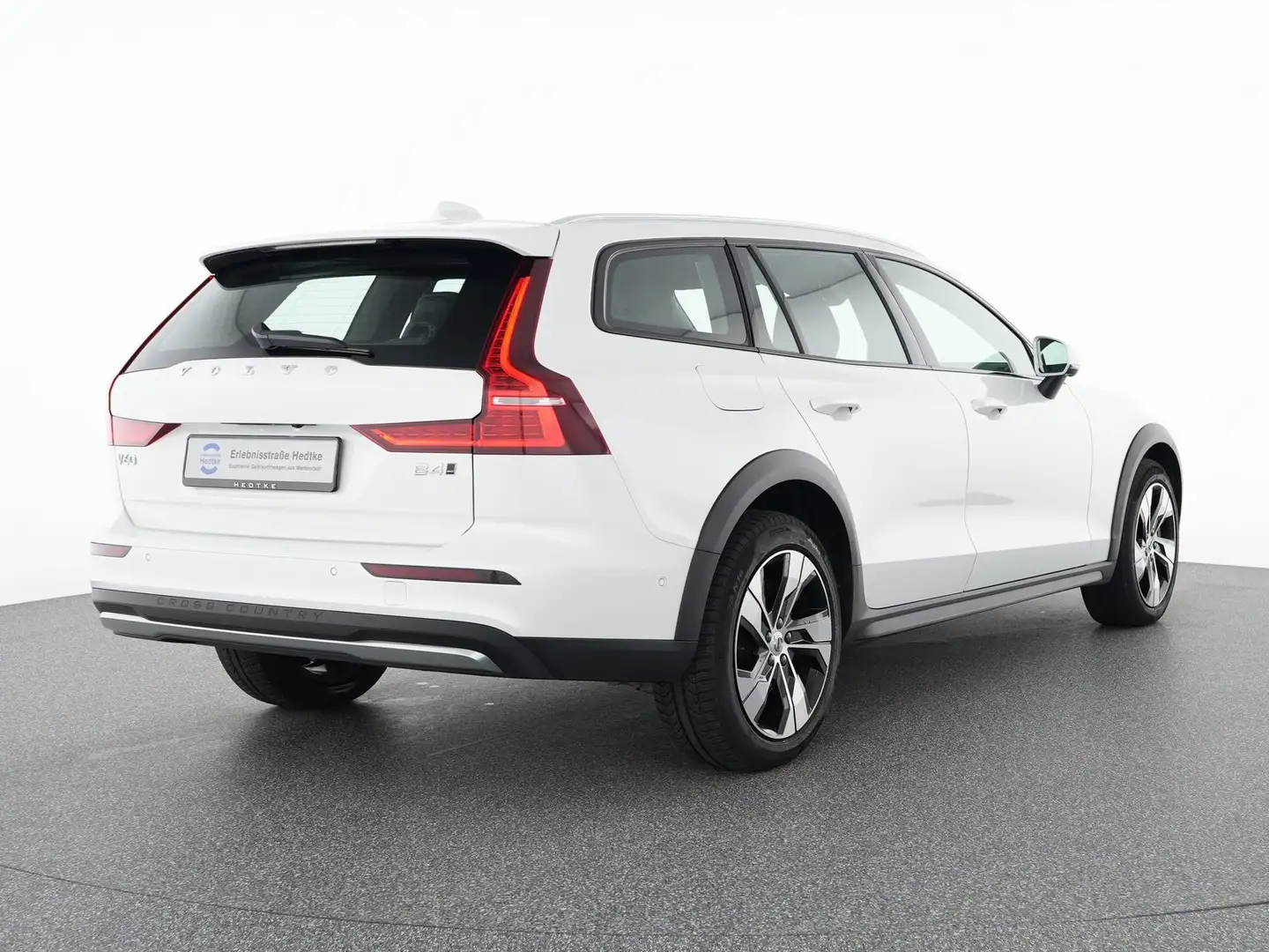 Volvo V60 Cross Country B4 AWD Plus 18"+VOLL-LED+PANO Weiß - 2