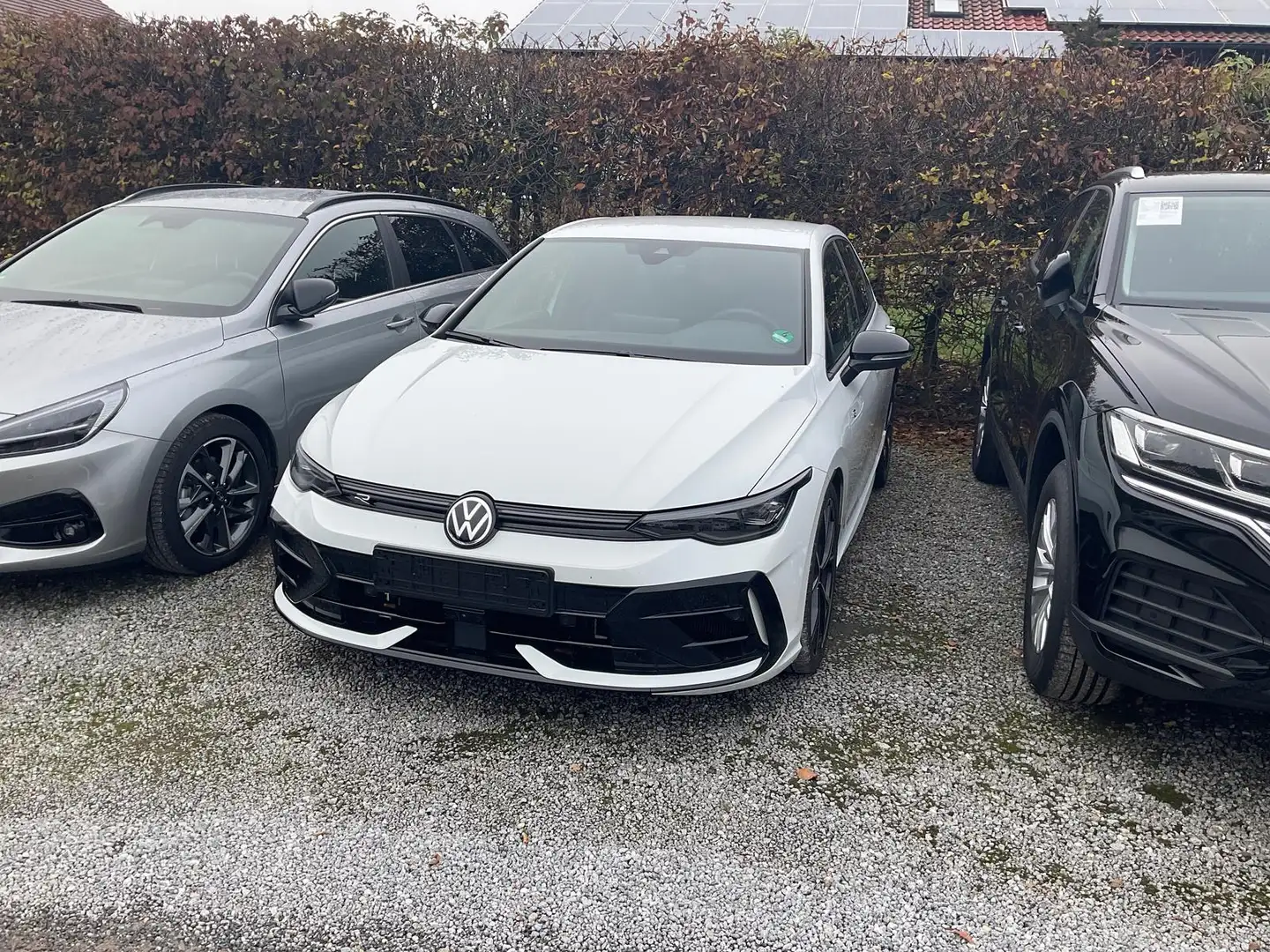 Volkswagen Golf R VIII 2.0 TSI DSG 4M, Black Style, IQ.Light, Area Weiß - 2