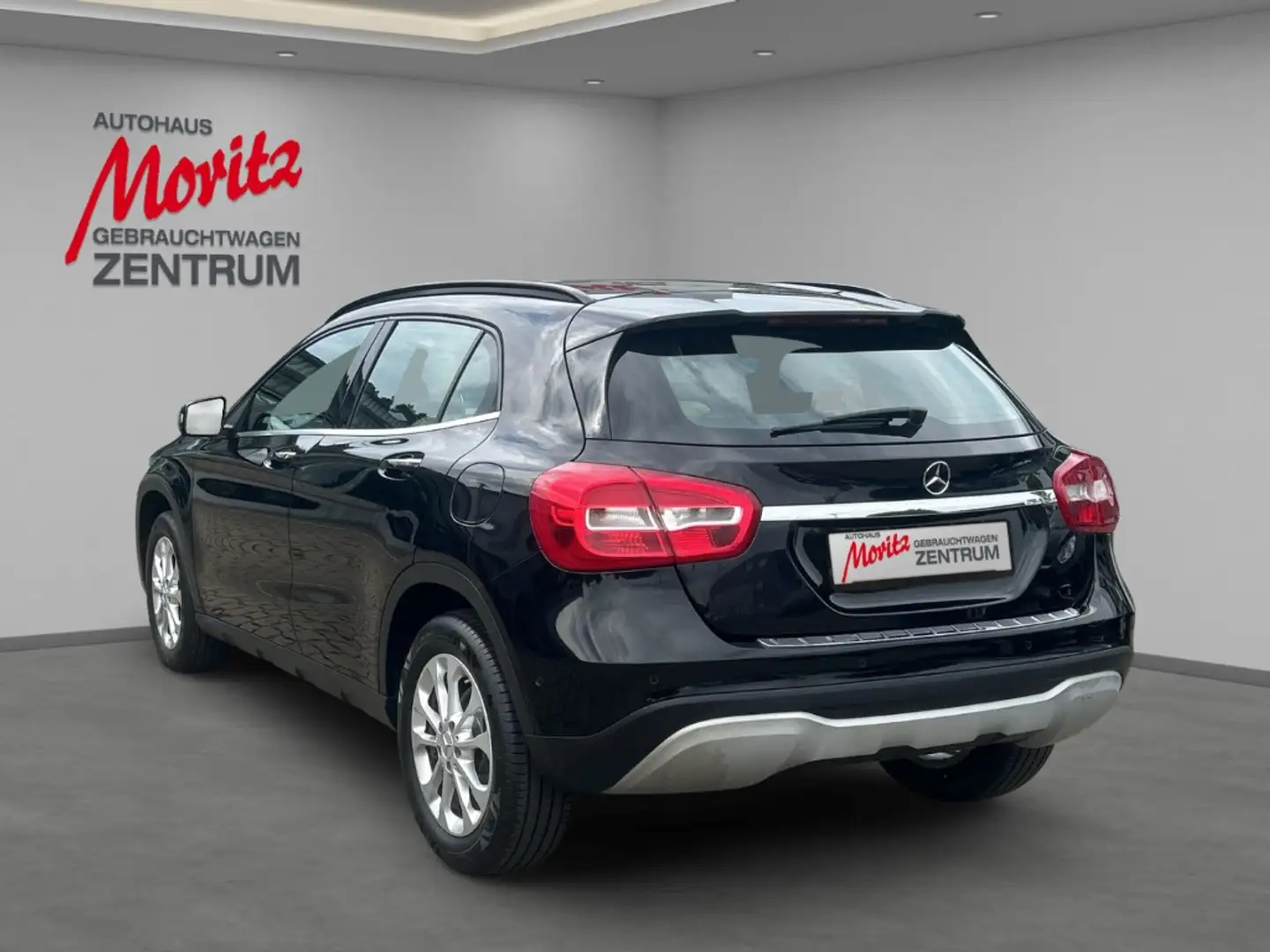 Mercedes-Benz GLA 200 Style Aut. *TOTWINKEL*LEDER* Noir - 2