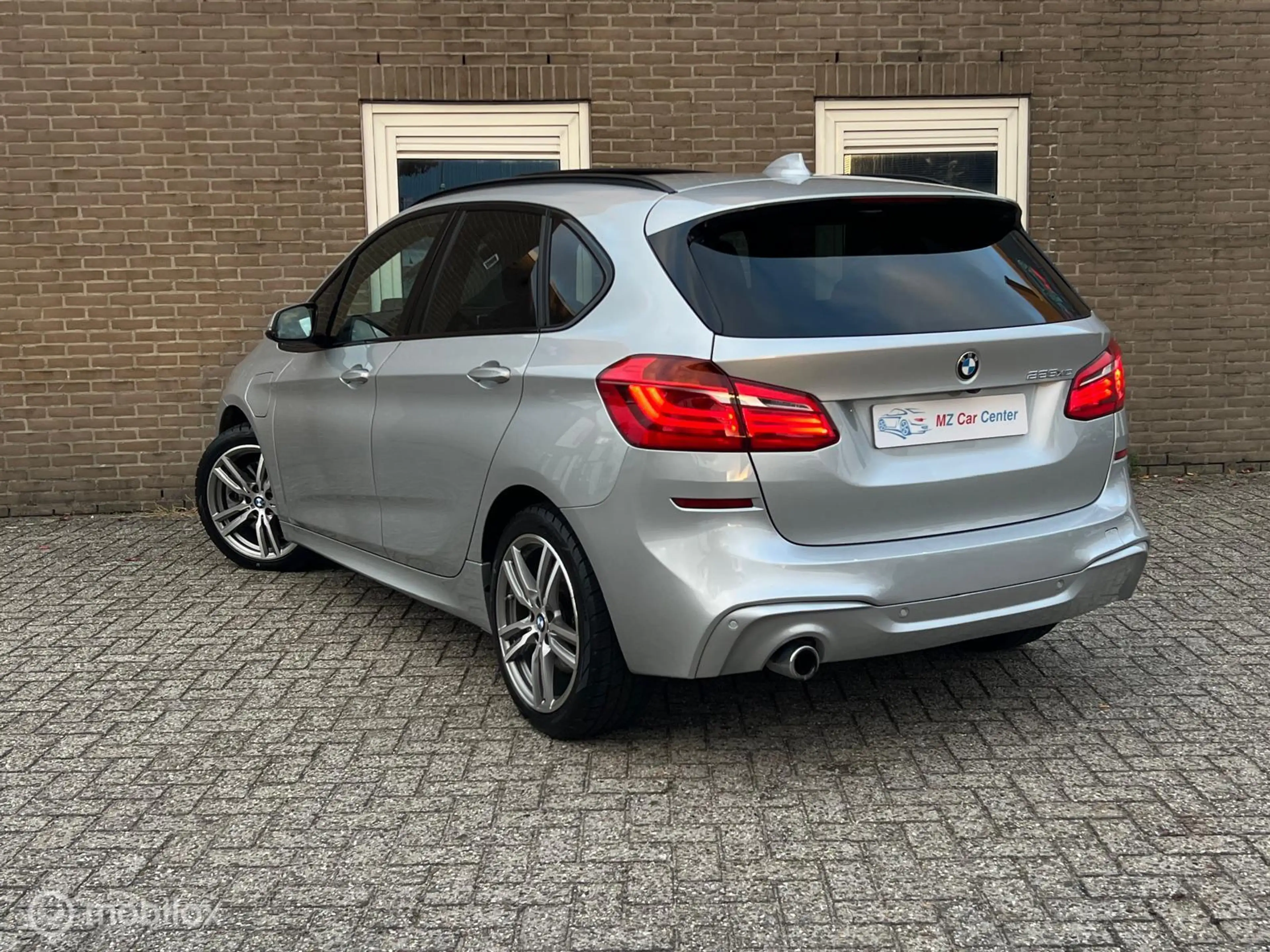 BMW 225 2-serie Active Tourer 225xe iPerformance Executive — photo 15