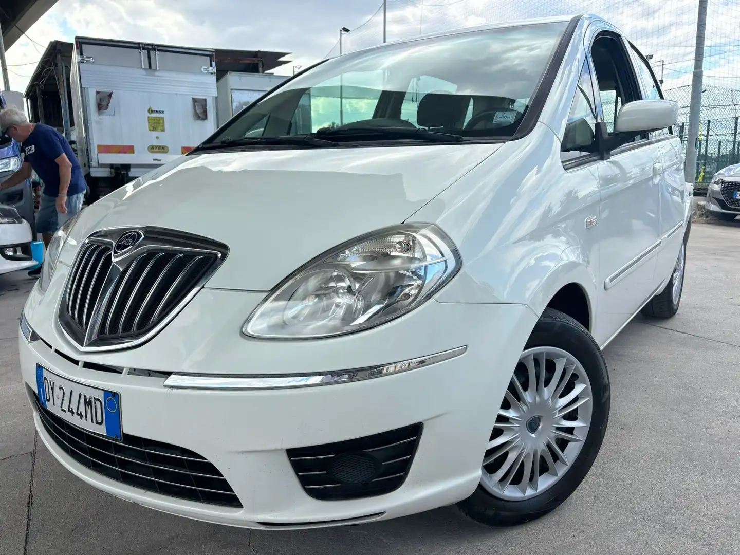 Lancia MUSA 1.4 Oro Ecochic GPL Wit - 1