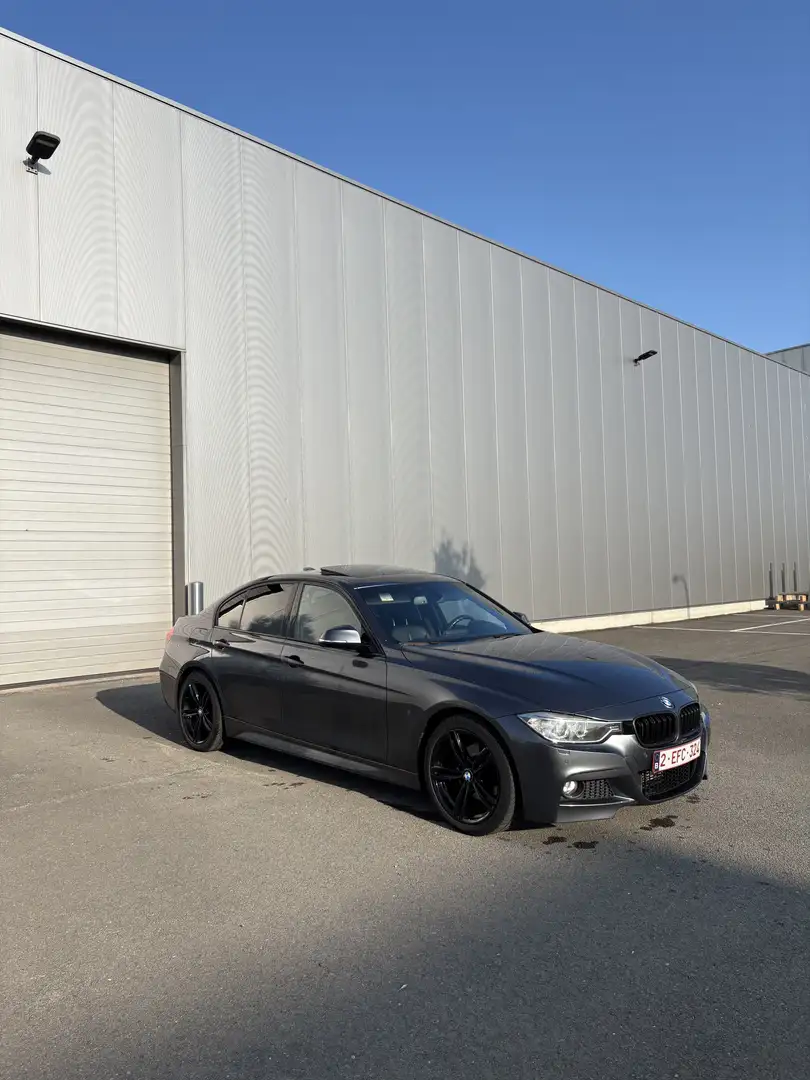 BMW 320 320d Sport Line - 2