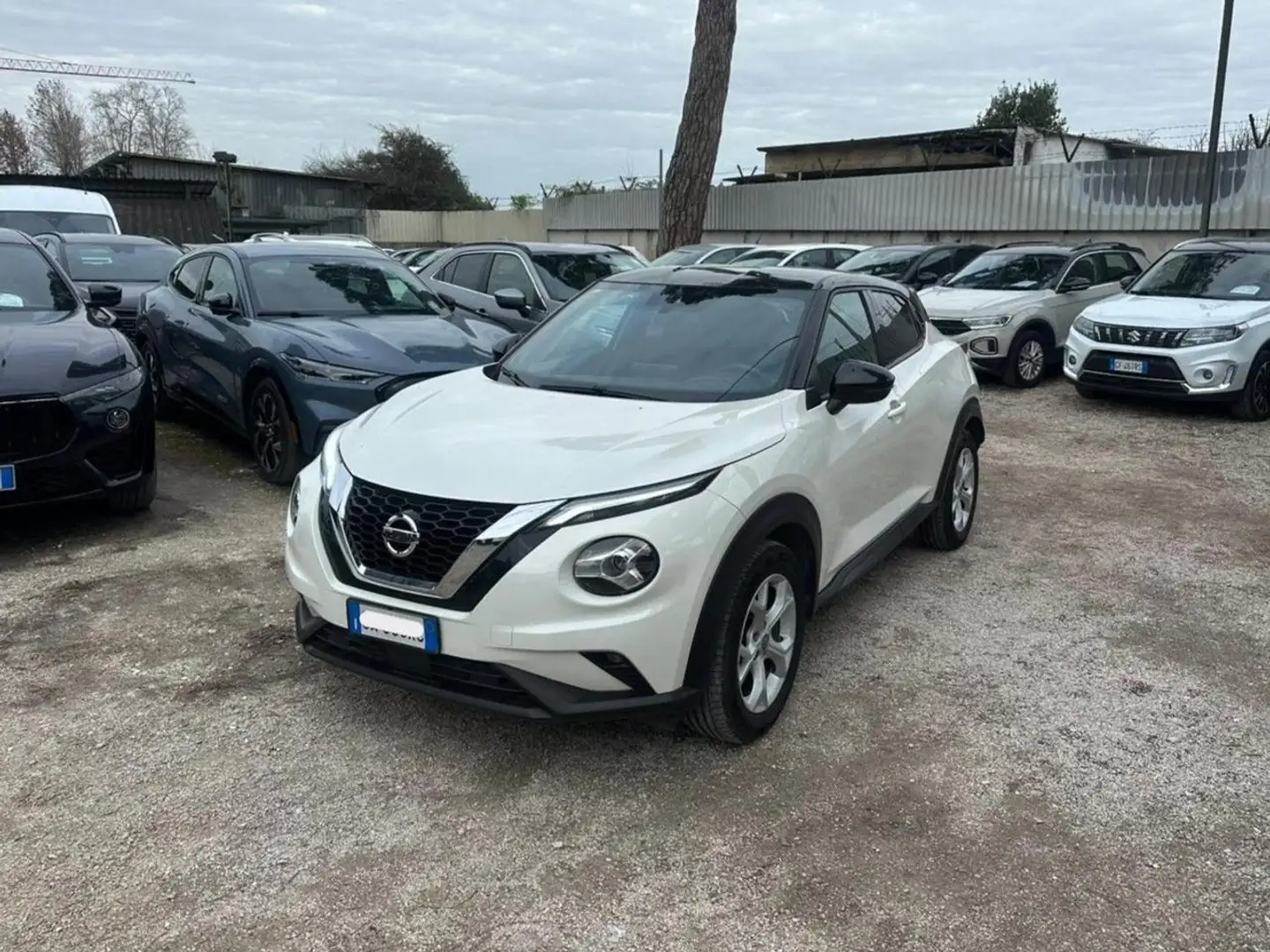 Nissan Juke 1.0cc 117cv Acenta AUTOMATICA TELECAMERA POST. Bianco - 1