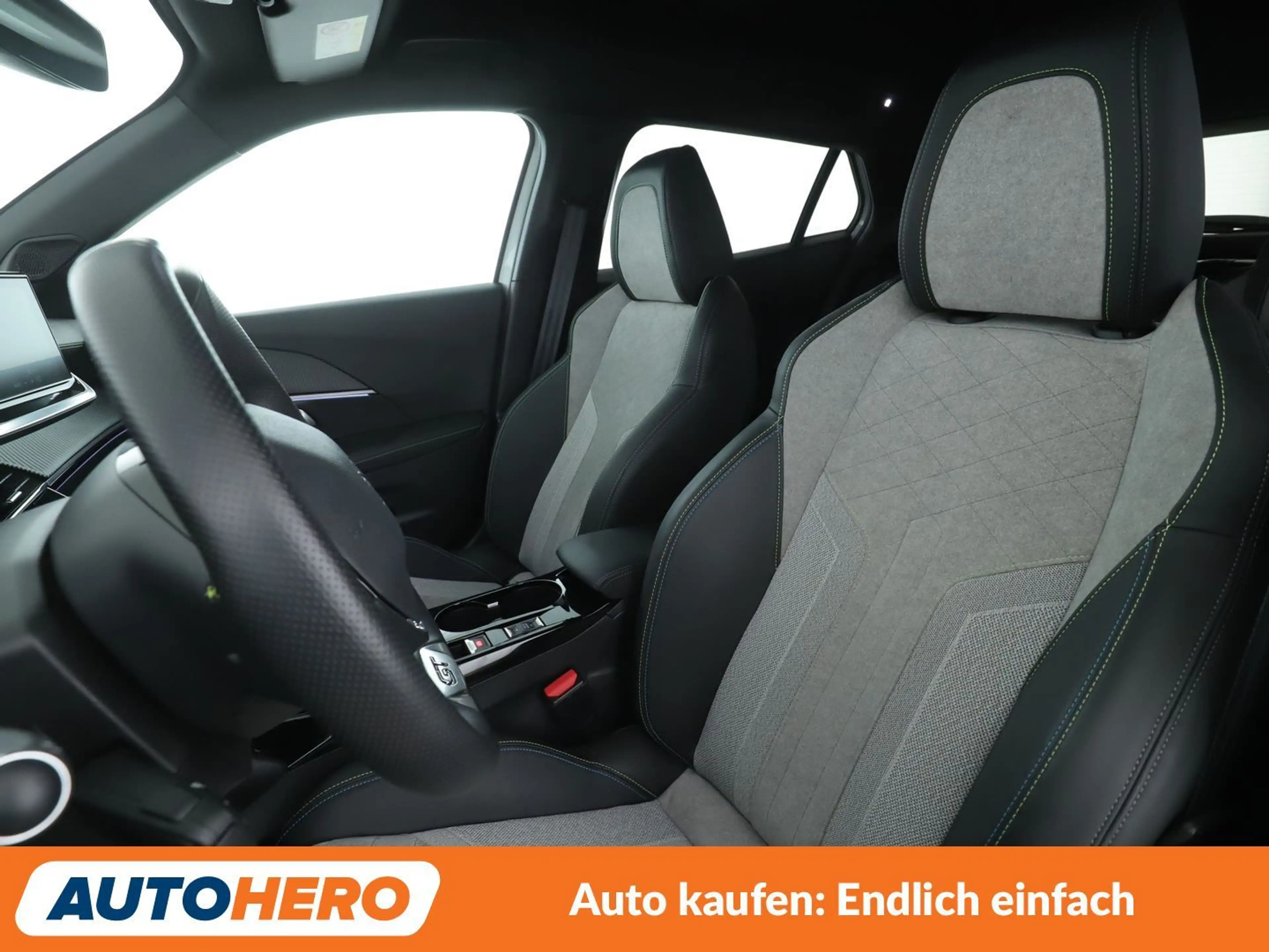 Peugeot e-2008 electric drive 100 kW GT Pack Aut.*NAVI*LED*SPUR* — photo 10