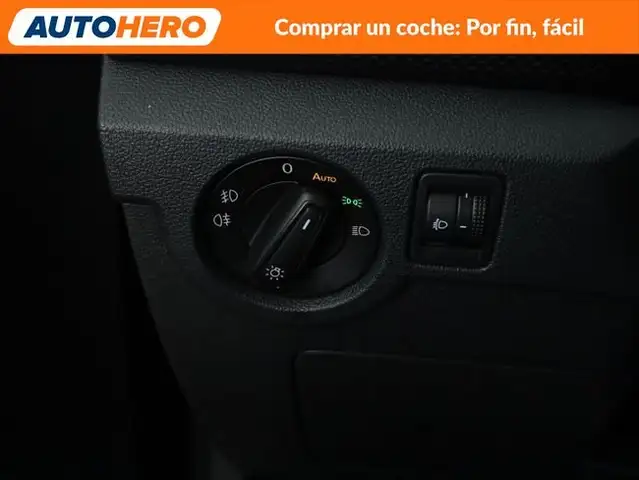 Volkswagen T-Cross view 29