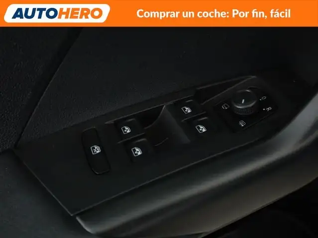 Volkswagen T-Cross view 28