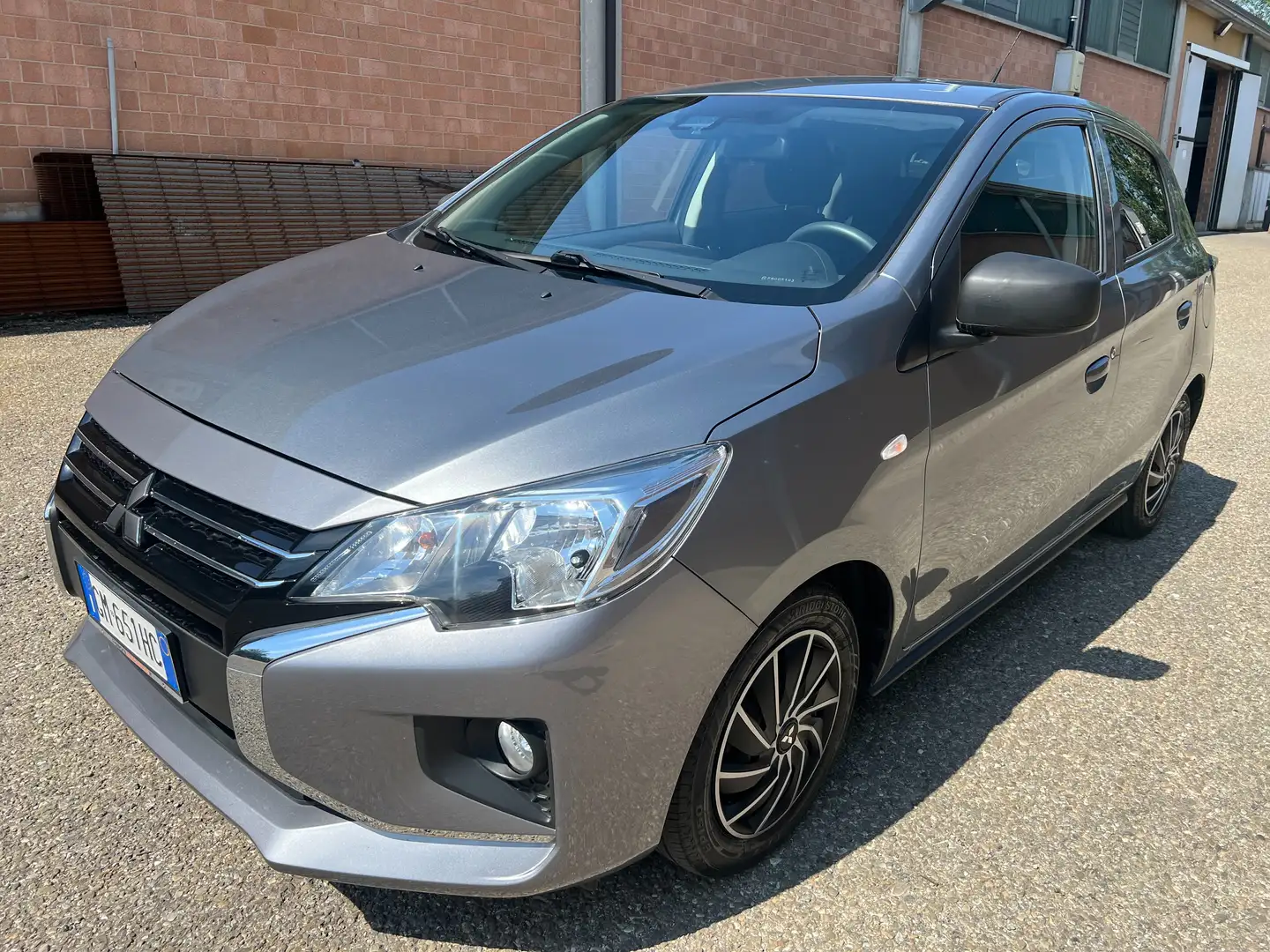 Mitsubishi Space Star Space Star 1.2 Intense sda Grey - 2