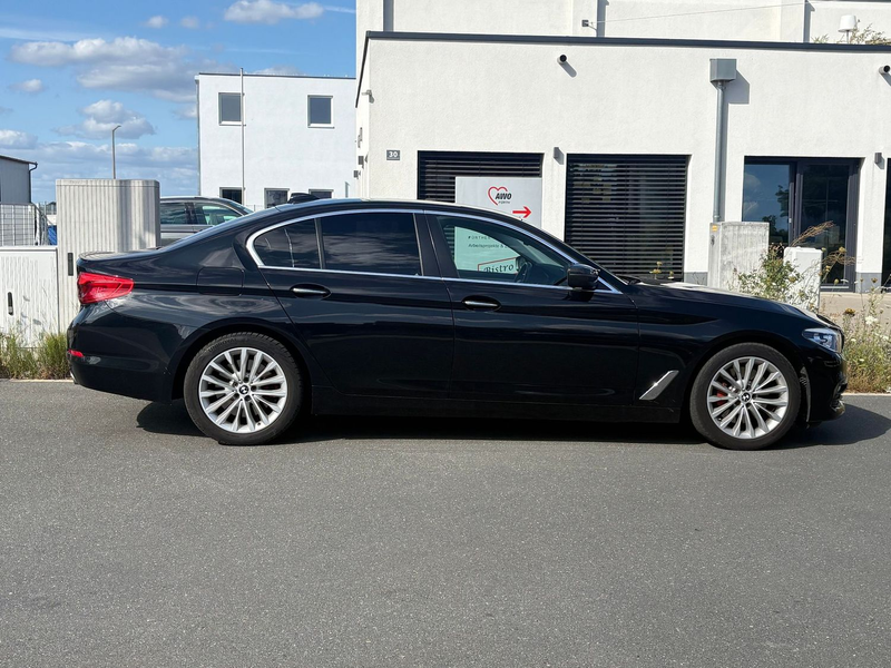 BMW 530 d *LED*Navi*SHZ*PDC*Leder* — photo 8