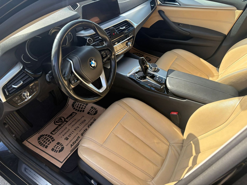 BMW 530 d *LED*Navi*SHZ*PDC*Leder* — photo 9