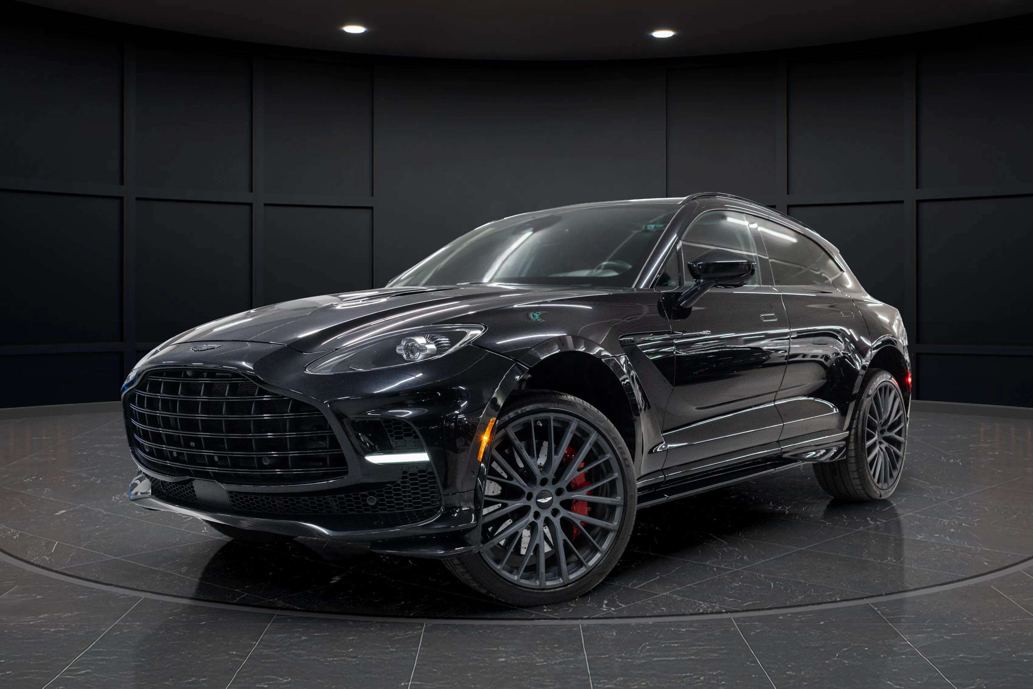 2023 Aston Martin DBX