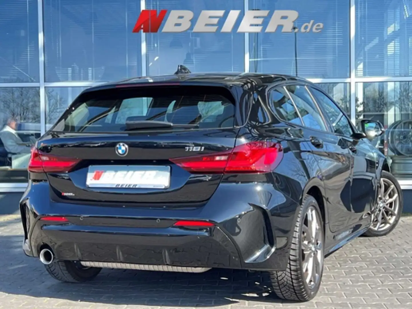 BMW 118 i M SportLenkradheiz. HiFi FernlichtAssi el.Heckk Schwarz - 2