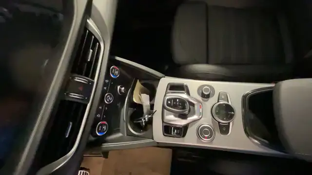 Alfa Romeo Stelvio view 16