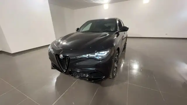 Alfa Romeo Stelvio main image