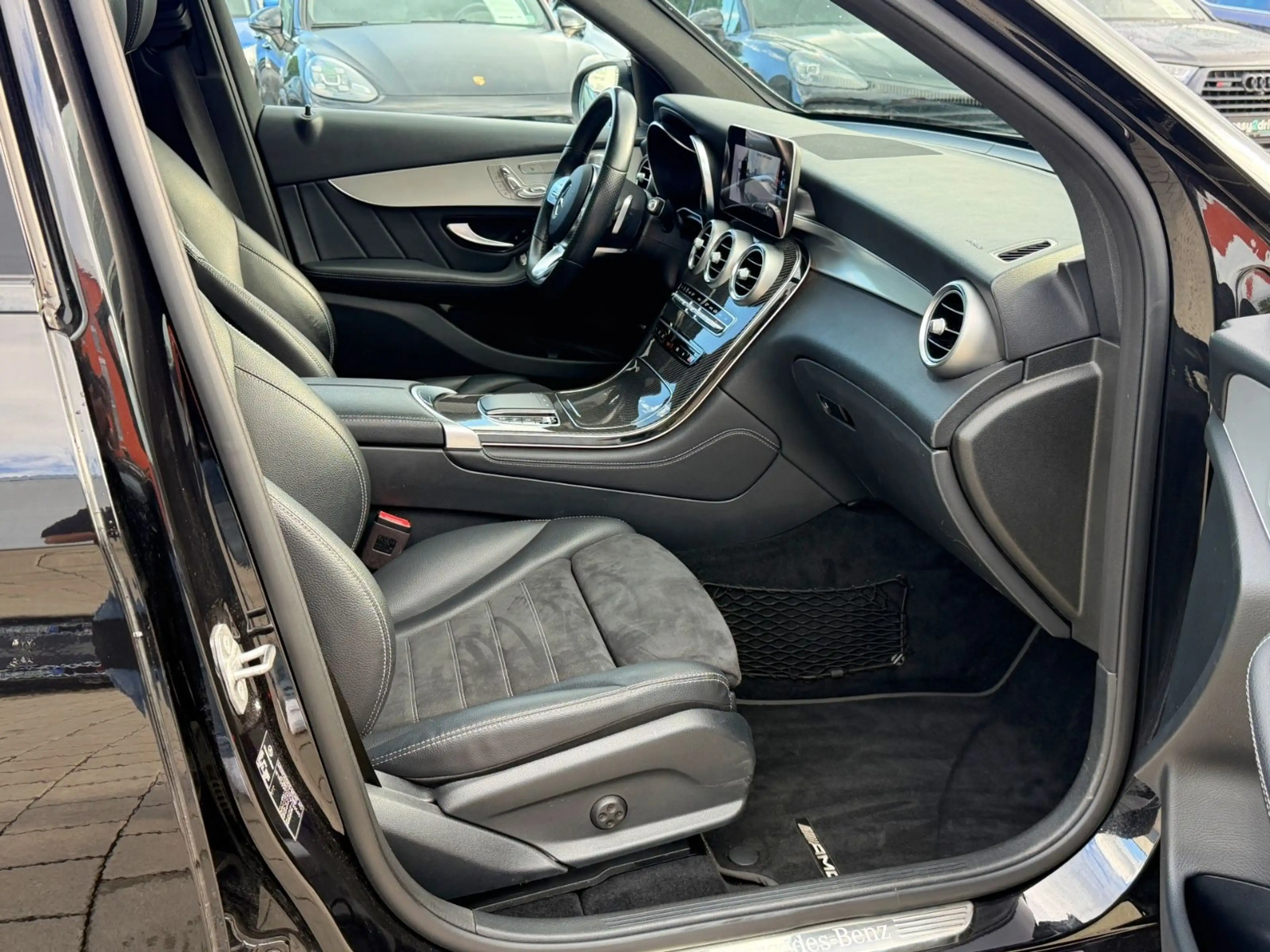 Mercedes-Benz GLC 400 d 4Matic AMG-LINE/PANO/360/BURMESTER/DAB — photo 7
