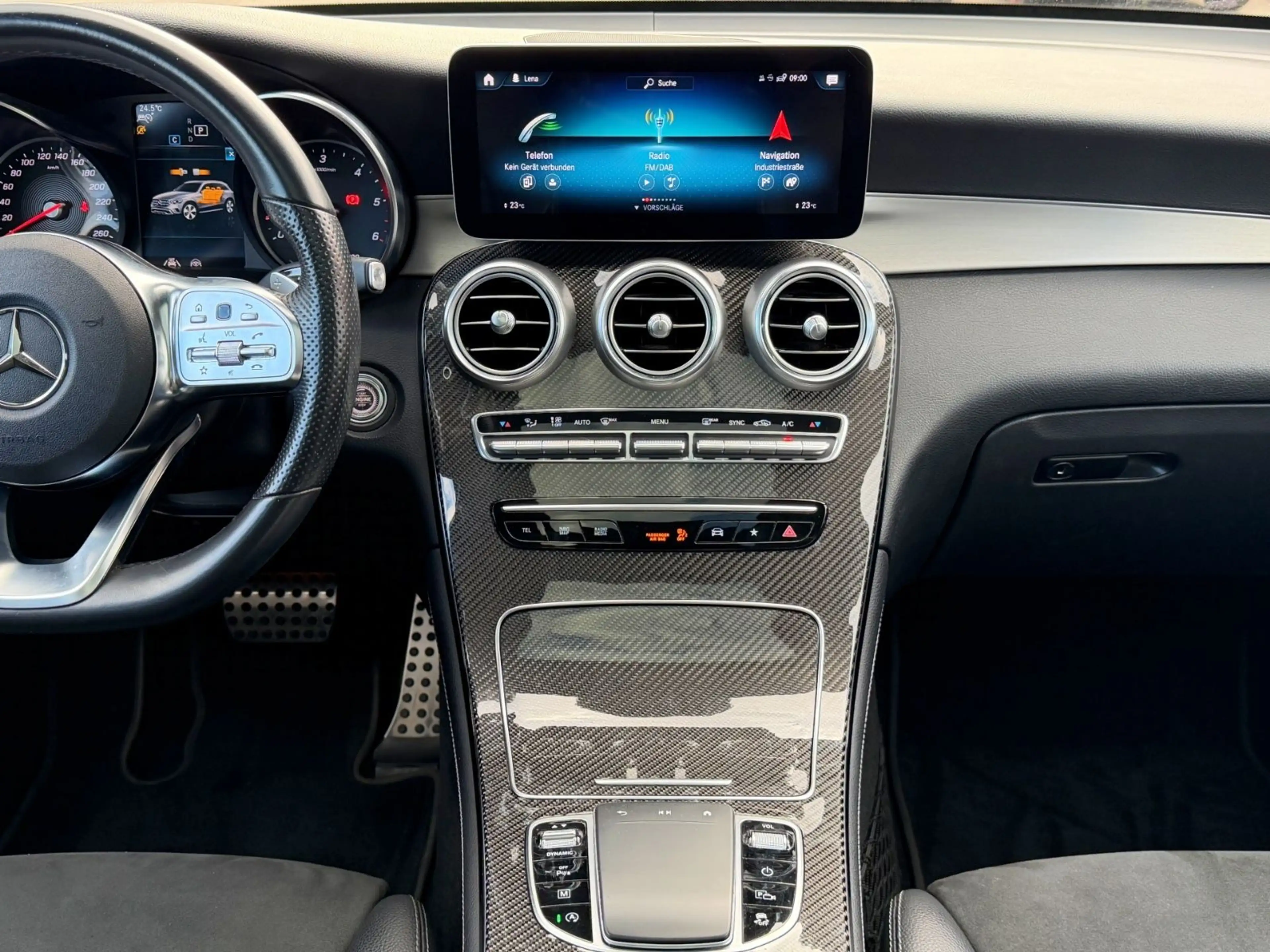Mercedes-Benz GLC 400 d 4Matic AMG-LINE/PANO/360/BURMESTER/DAB — photo 13