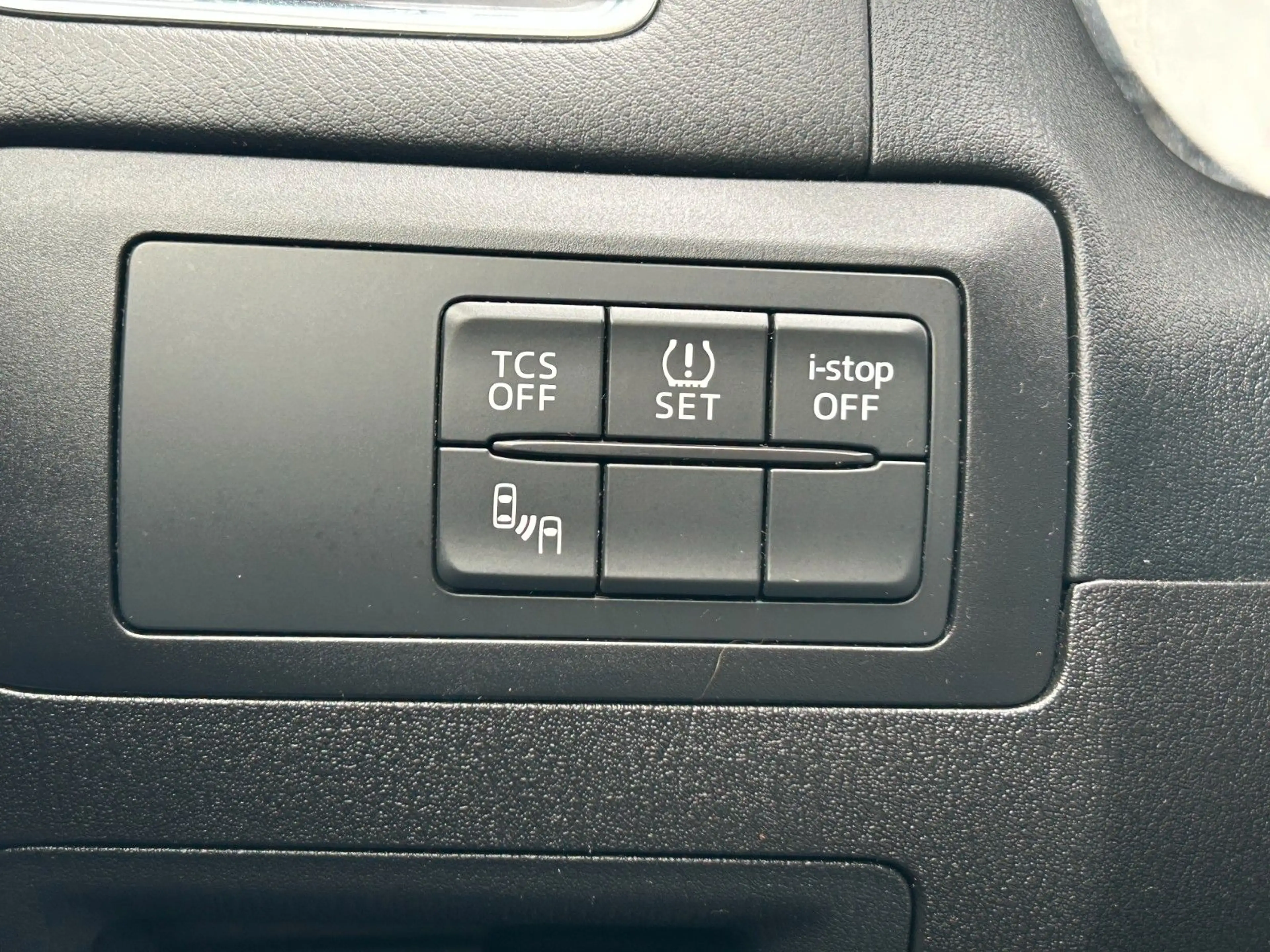 Mazda CX-5 Exclusive-Line 2.0 2WD Navi Kamera — photo 34