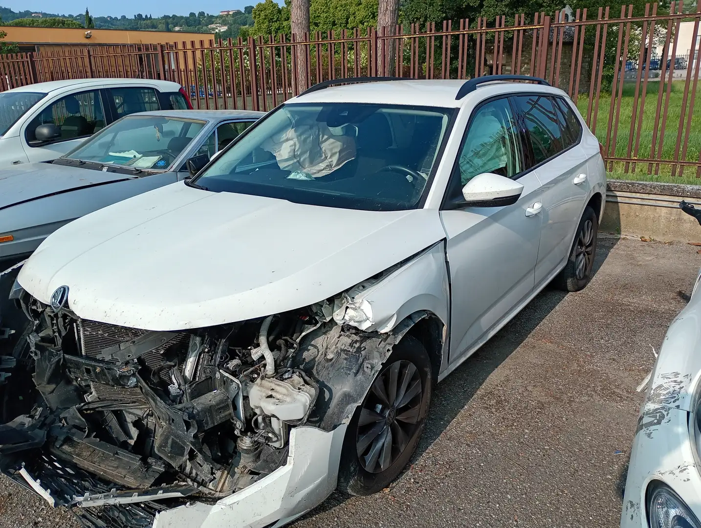 Skoda Kamiq Kamiq 1.0 g-tec Ambition 90cv Fehér - 2