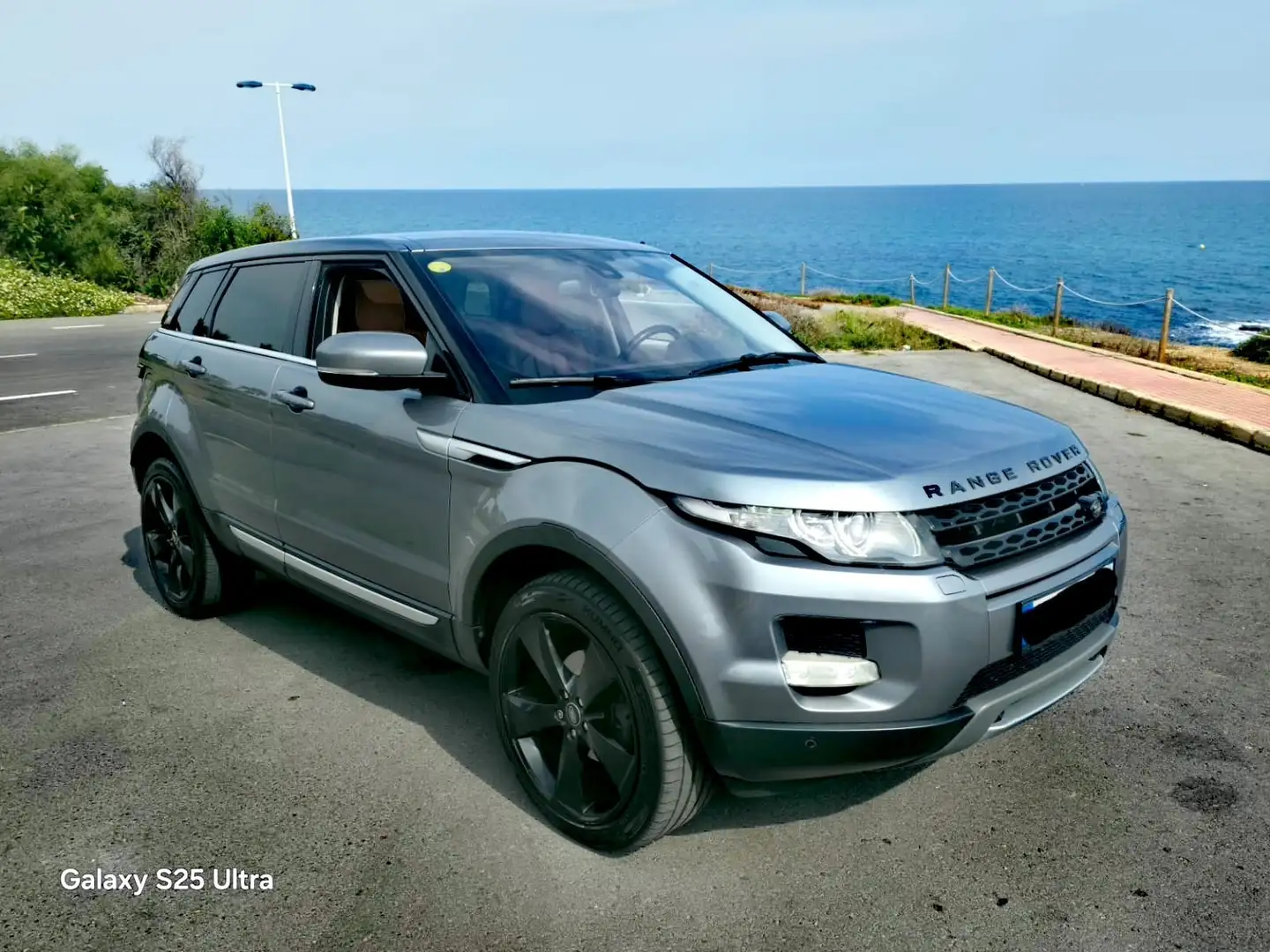 Land Rover Range Rover Evoque 2.2L TD4 Pure Tech 4x4 Aut. - 2