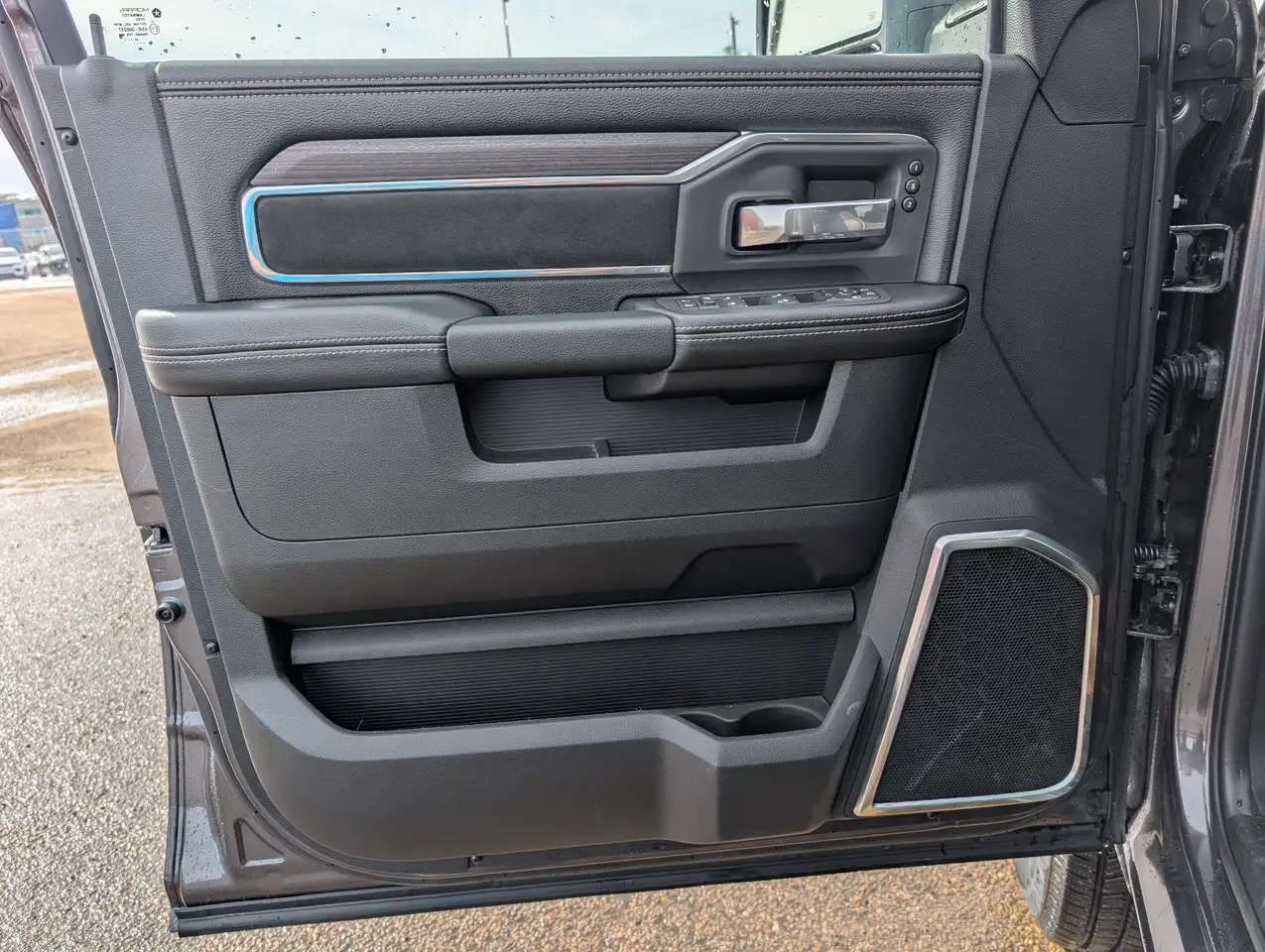 RAM 3500 снимка RAM 3500