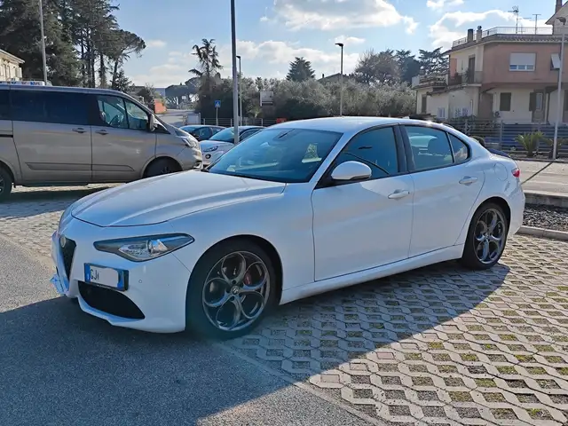Alfa Romeo Giulia giulia 2022 2.2 t Business 160cv auto