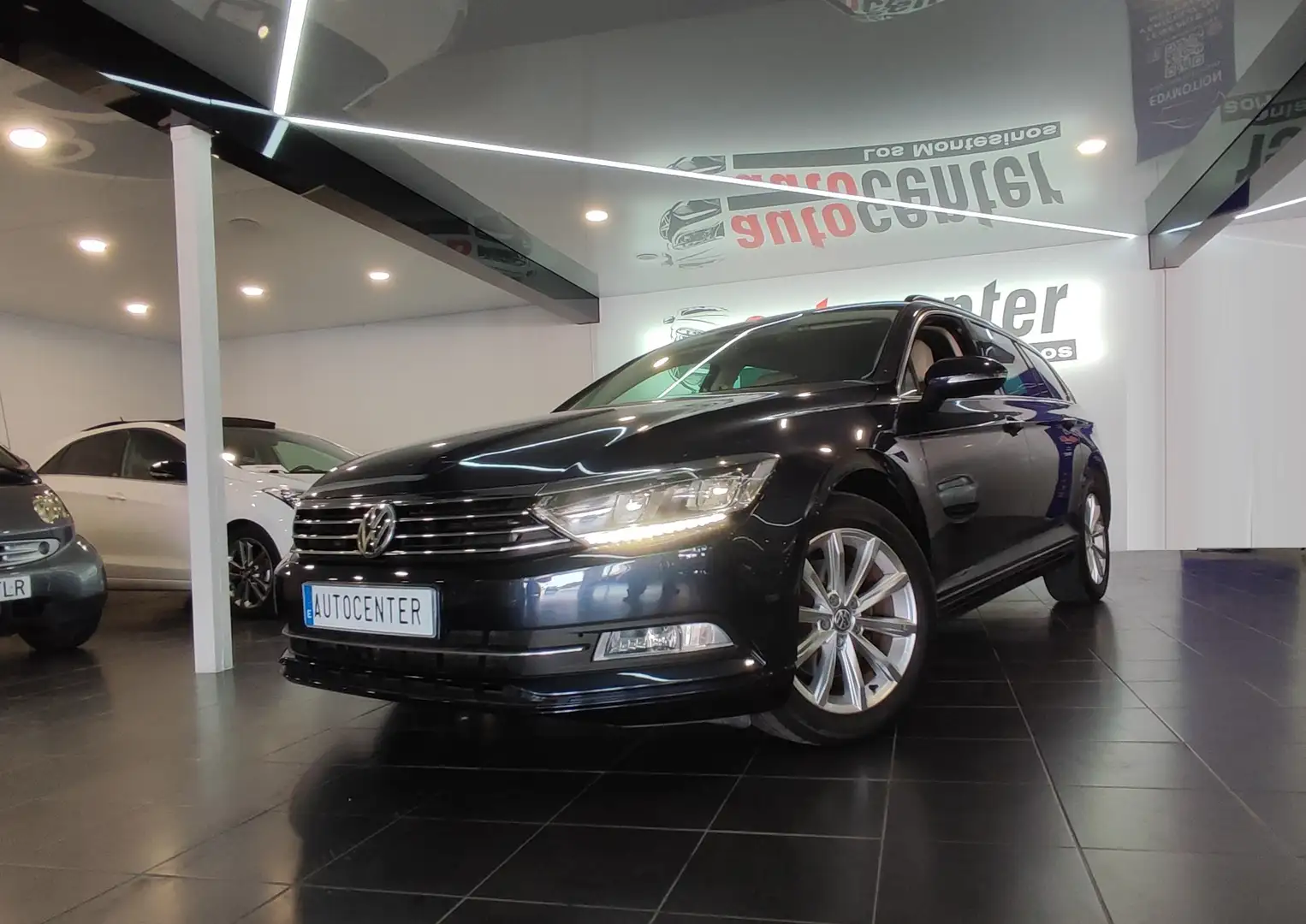 Volkswagen Passat Variant 2.0TDI BMT Advance 4M 110kW Azul - 1