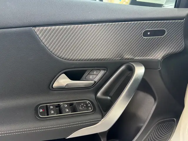 Mercedes-Benz A view 15