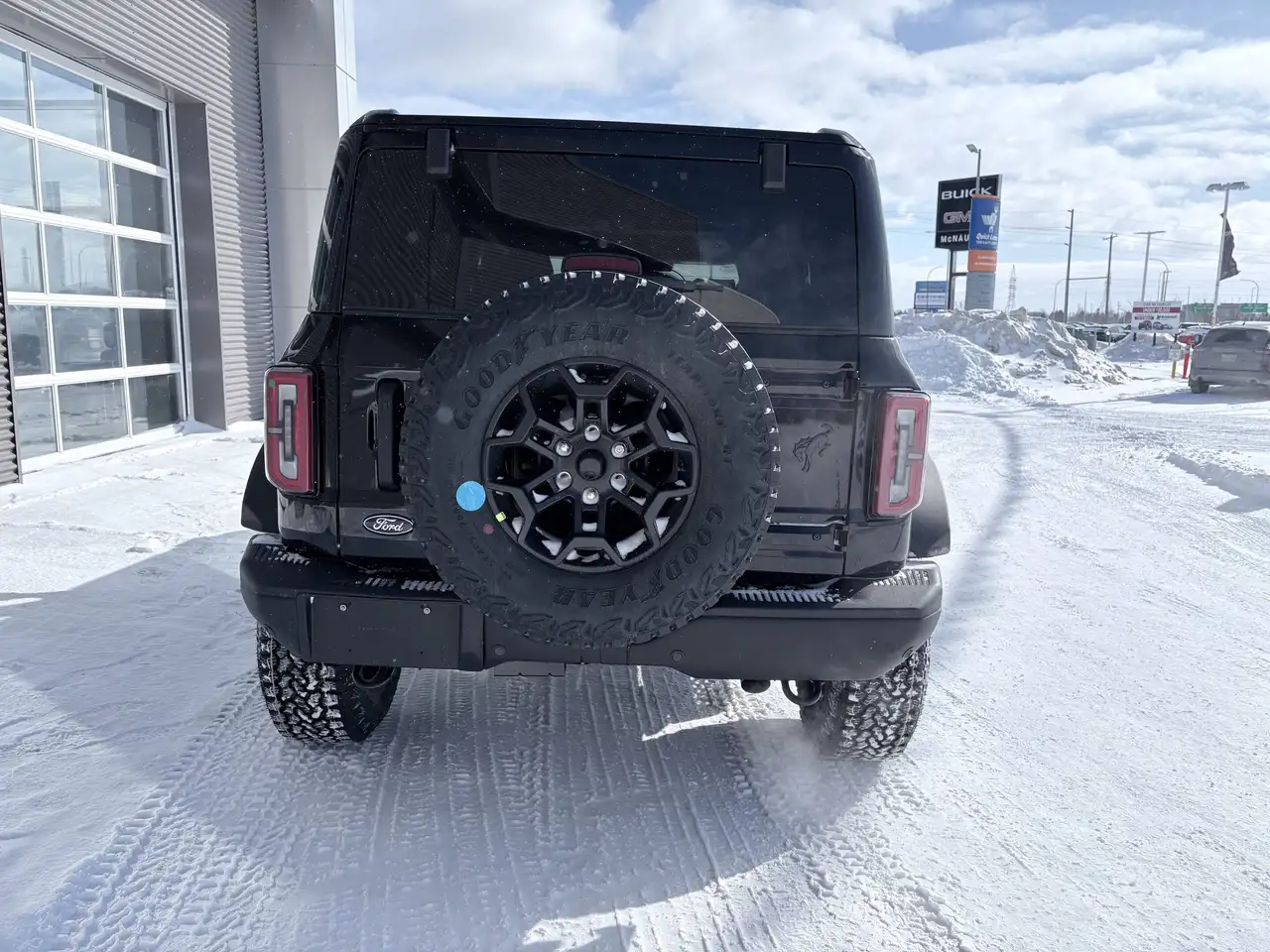 Ford Bronco снимка Ford Bronco