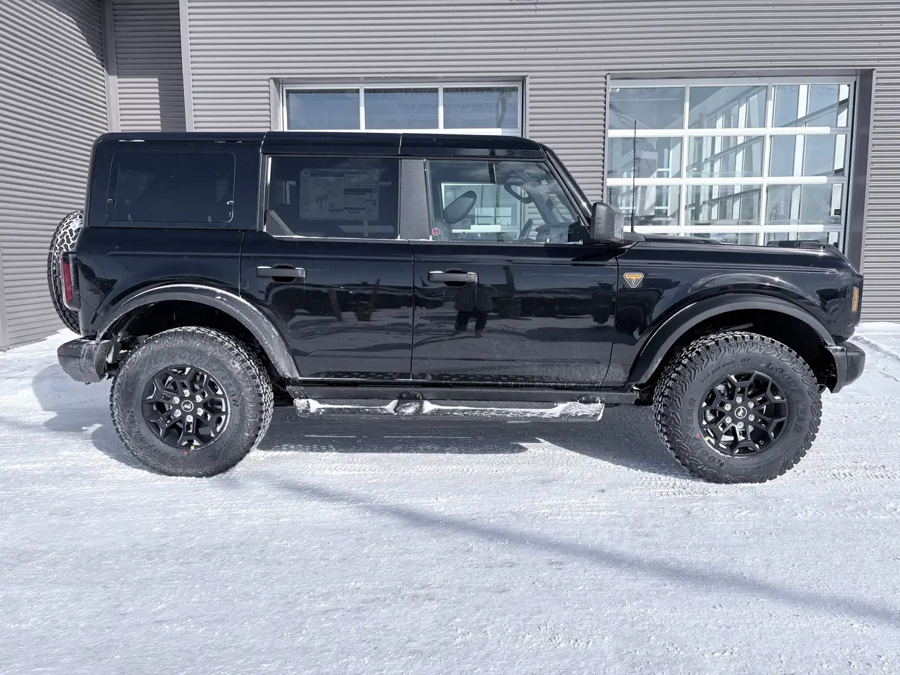 Ford Bronco снимка Ford Bronco