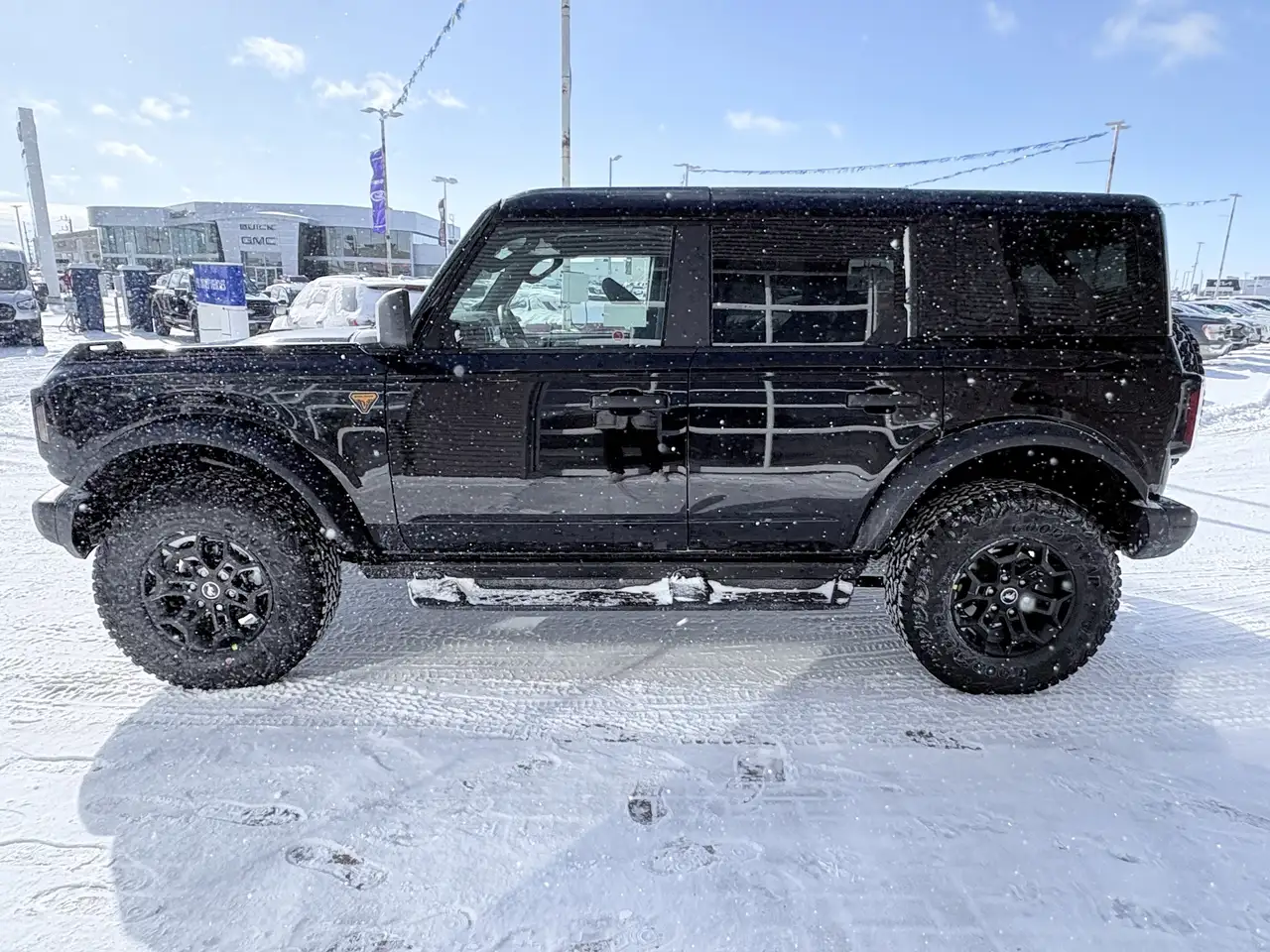 Ford Bronco снимка Ford Bronco