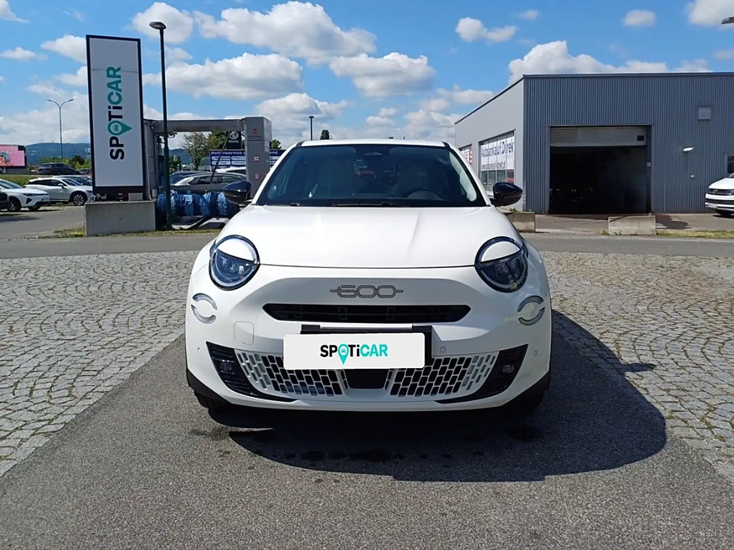 Fiat 600 Hybrid mHEV 110 6-Gang eDCT La Prima Weiß - 2
