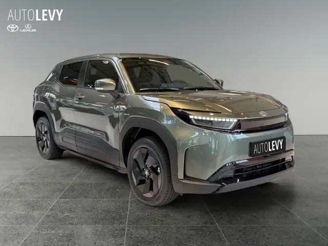 Toyota Urban Cruiser view 4