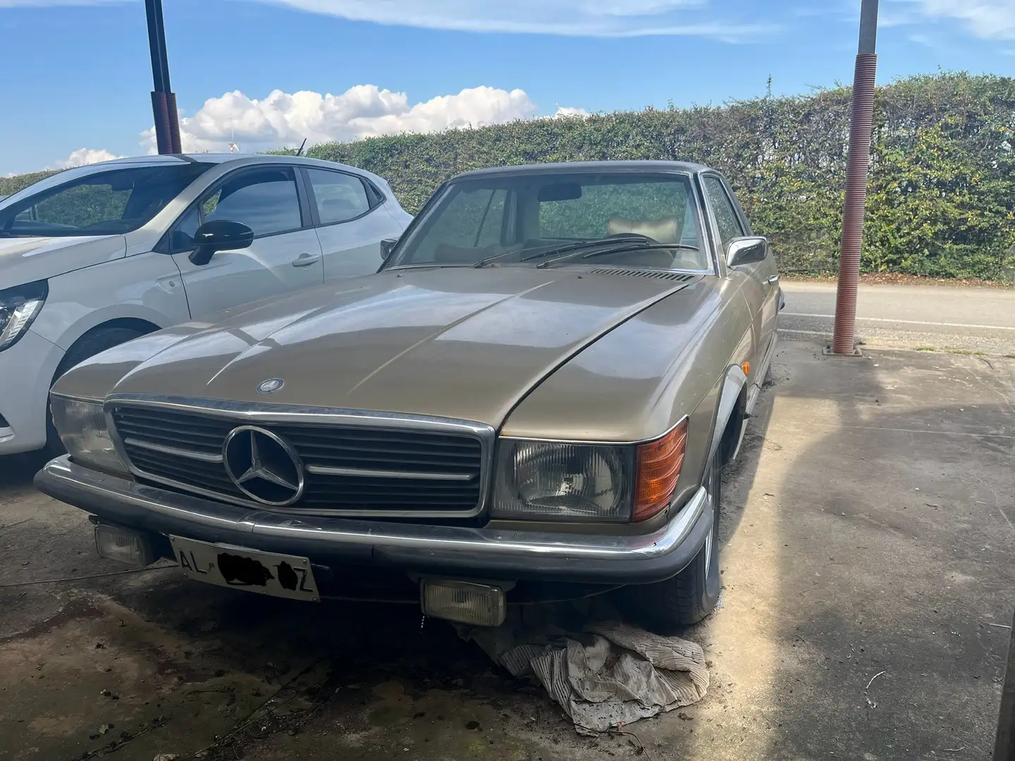 Mercedes-Benz SLC 280 Champagne gold - 1